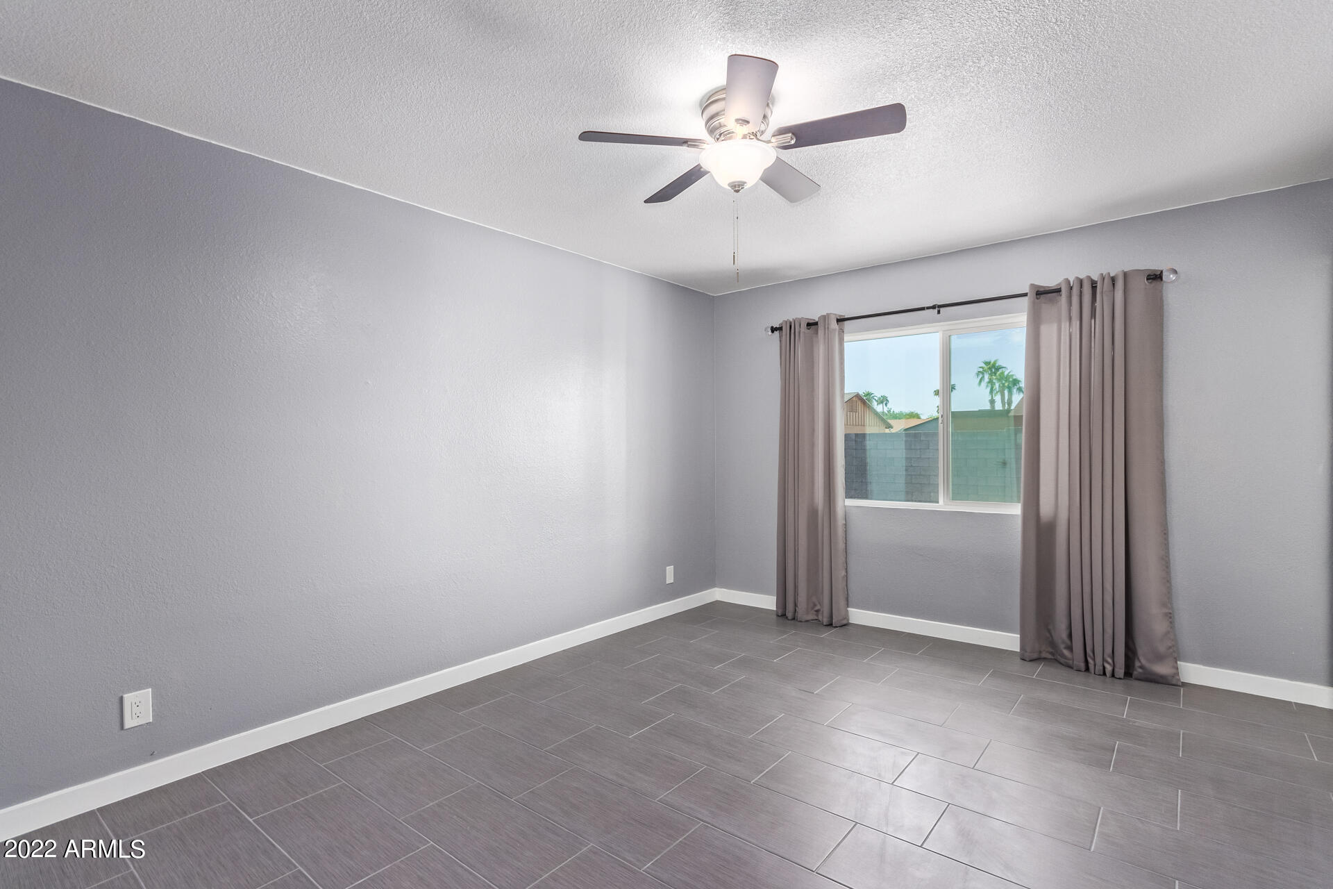 SUNRIDGE UNIT 4 - Residential Lease