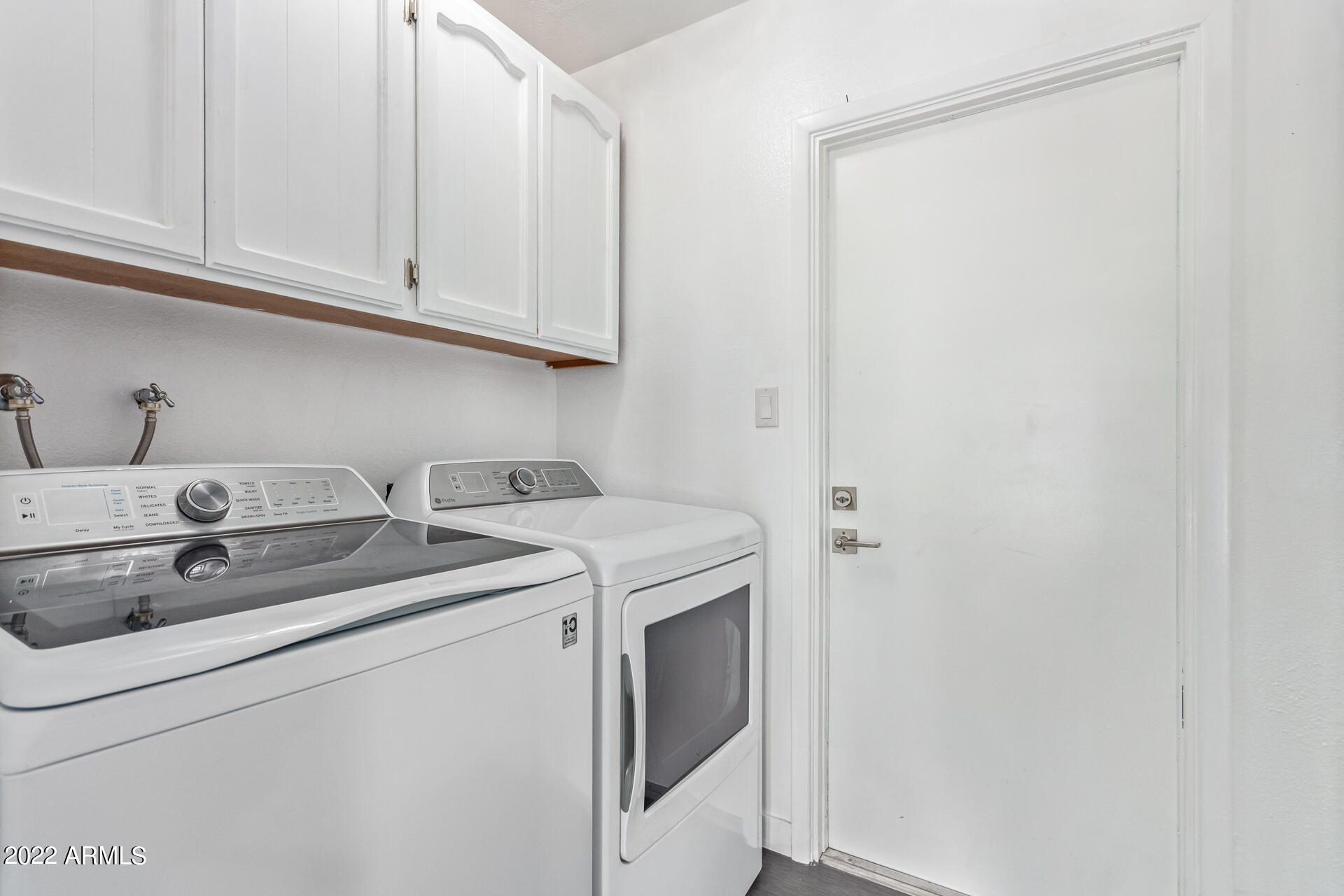 SUNRIDGE UNIT 4 - Residential Lease
