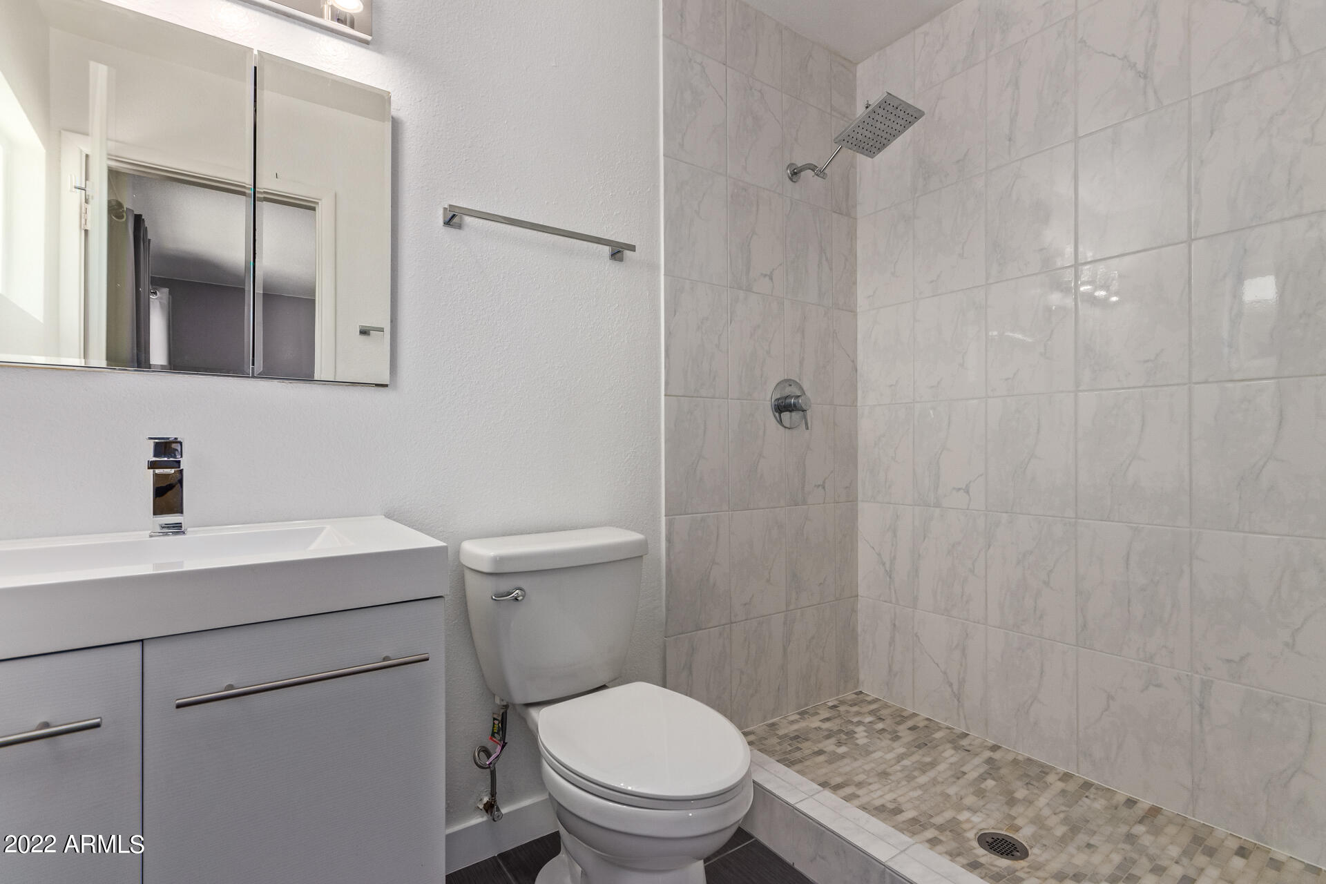 SUNRIDGE UNIT 4 - Residential Lease
