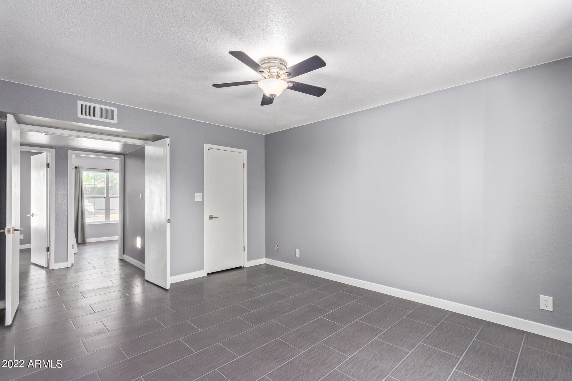 SUNRIDGE UNIT 4 - Residential Lease