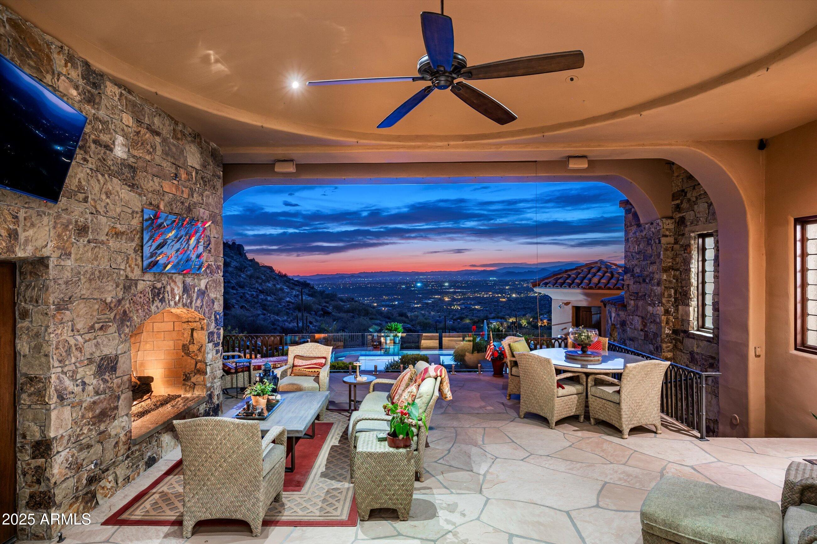 ESTANCIA - Residential