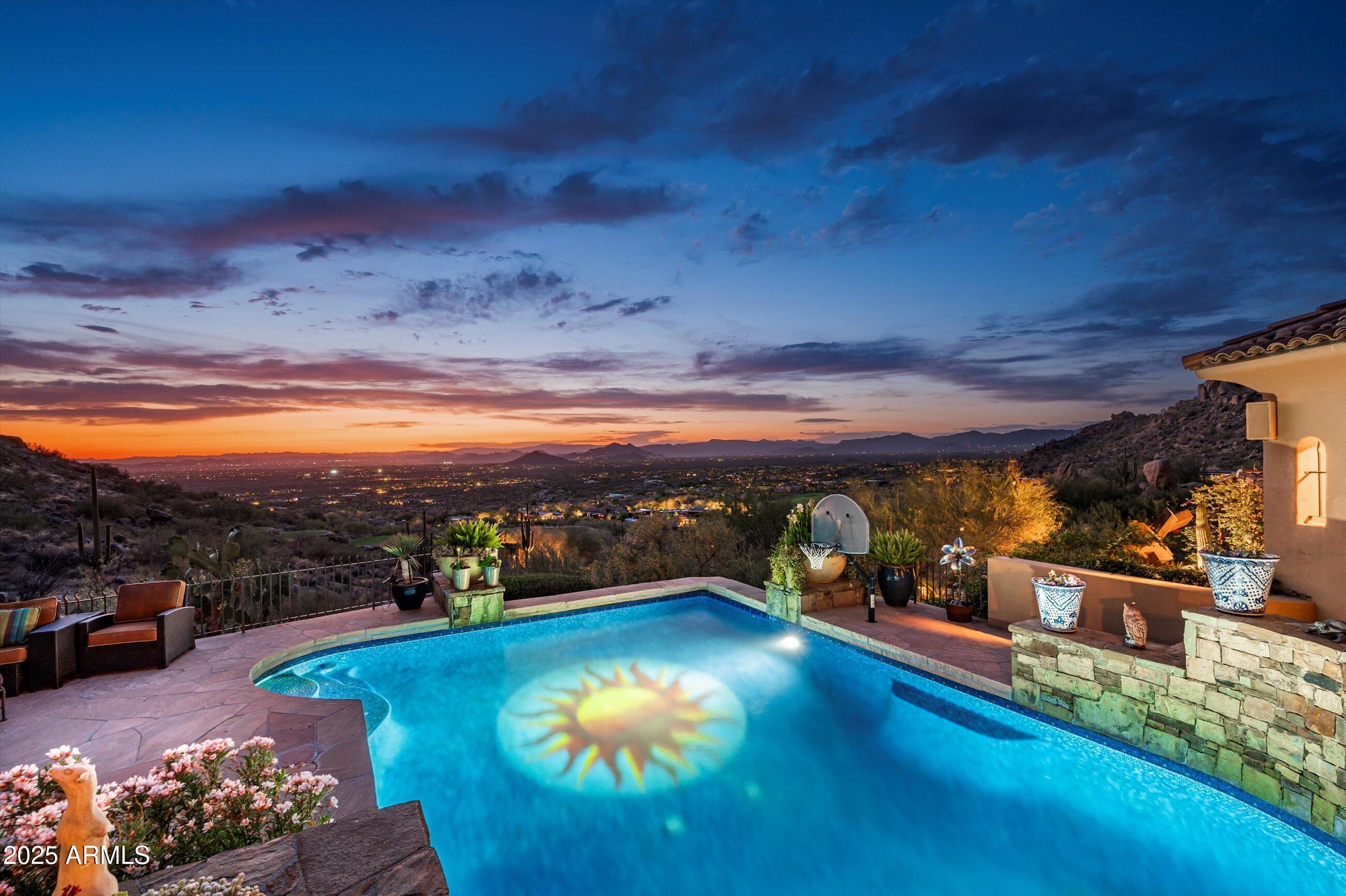 ESTANCIA - Residential