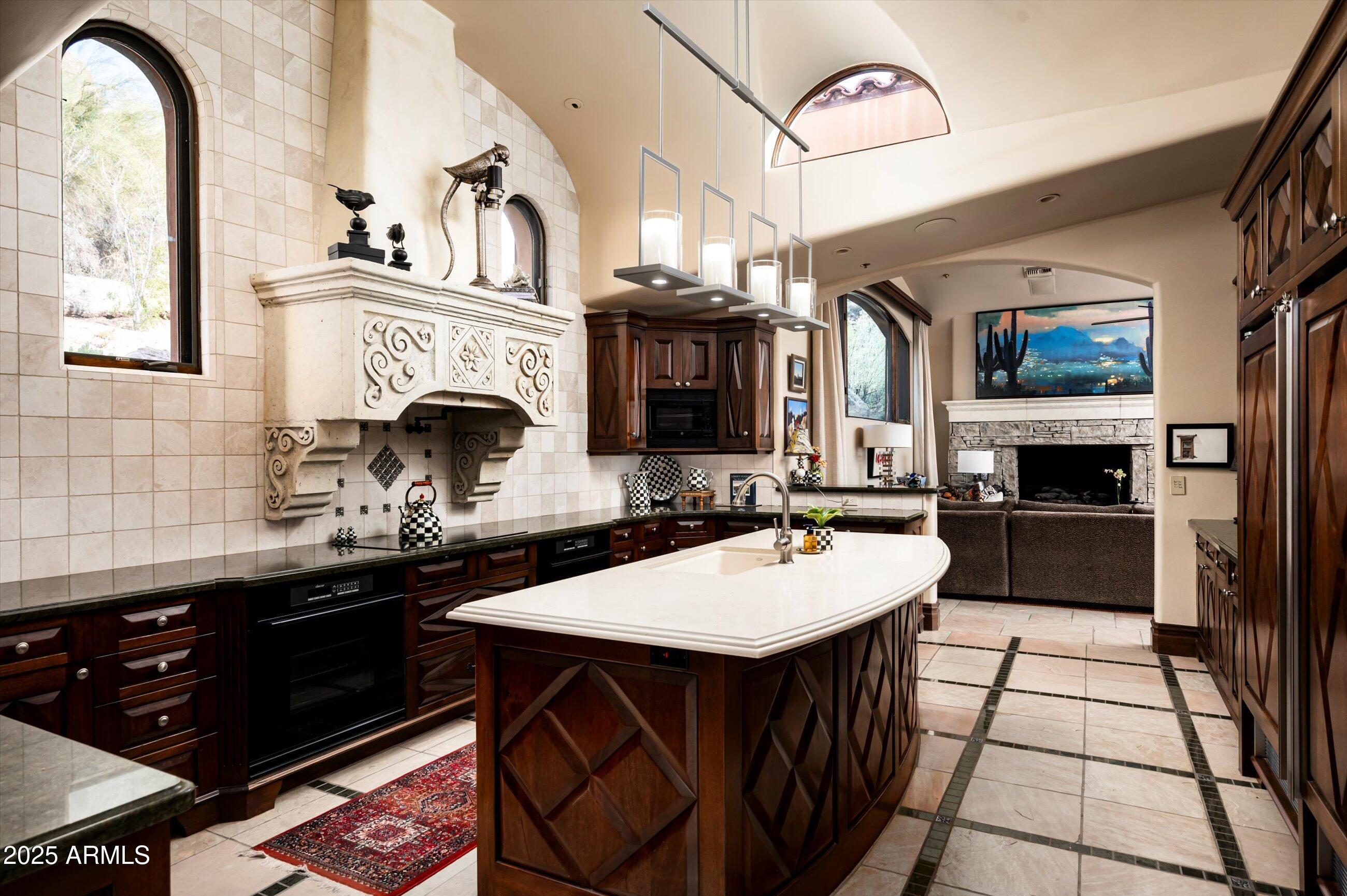 ESTANCIA - Residential