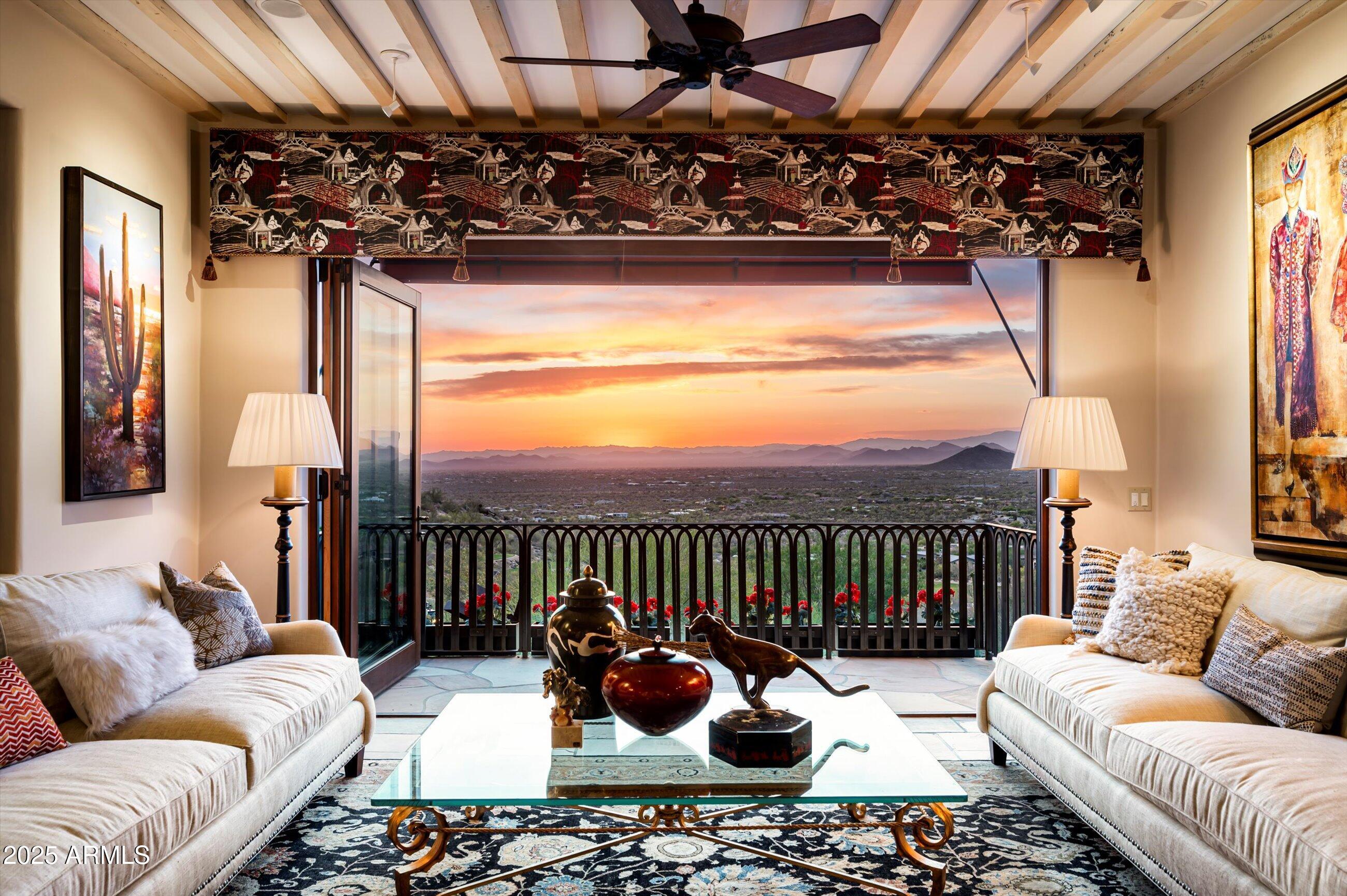 ESTANCIA - Residential