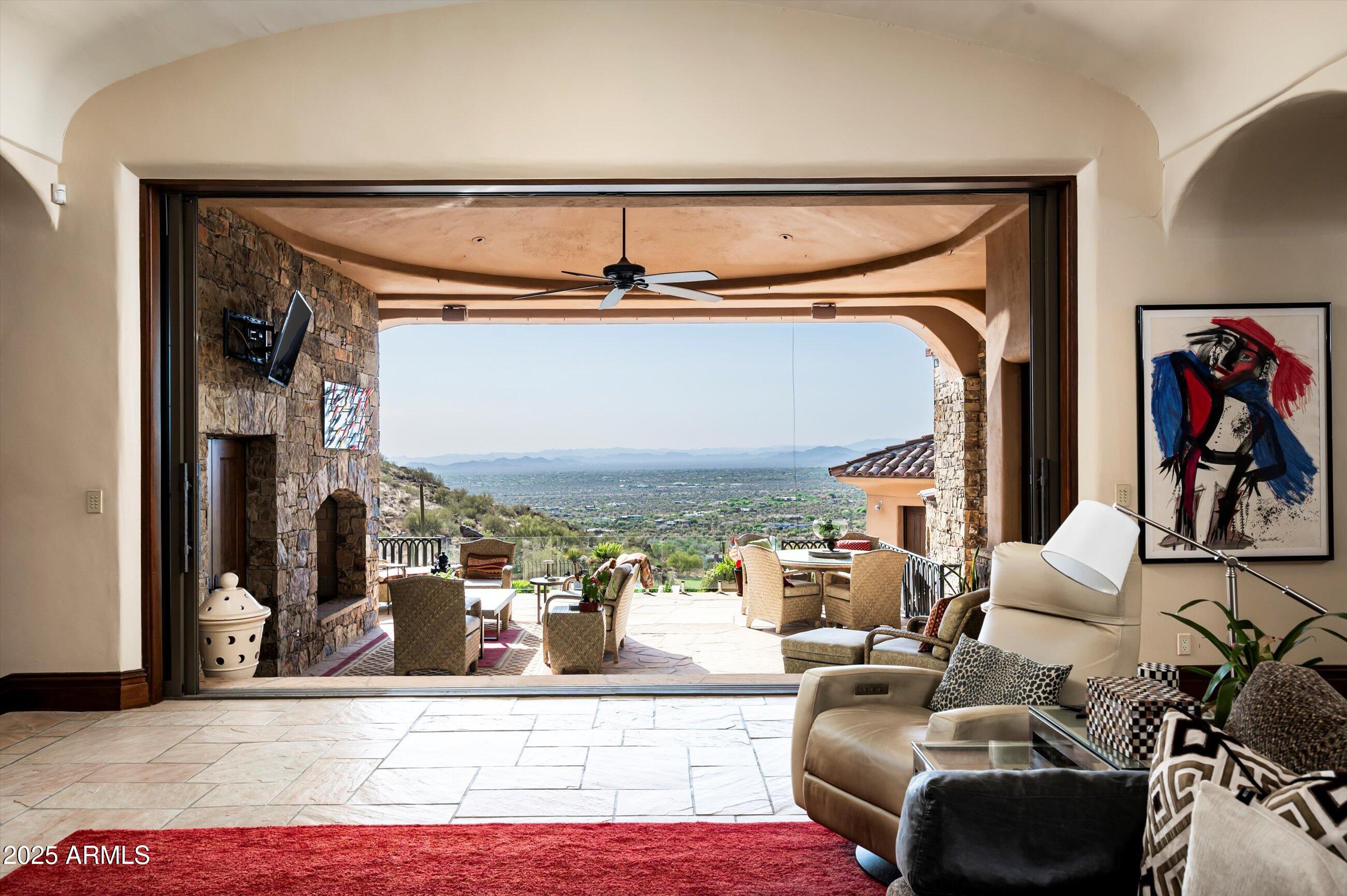 ESTANCIA - Residential