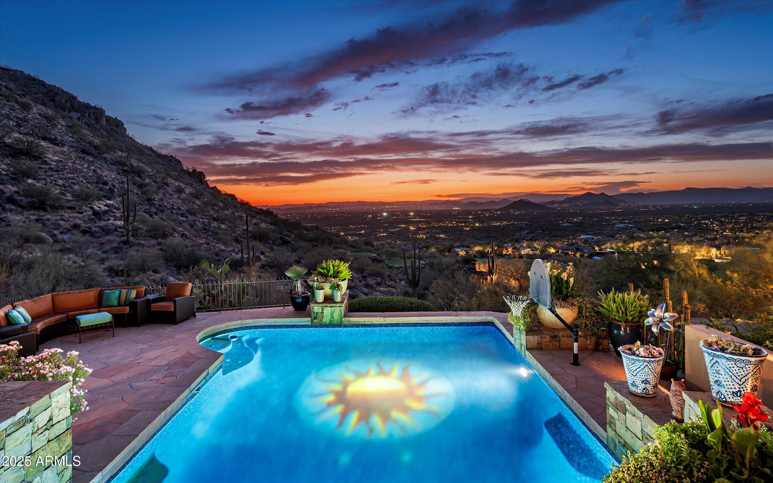 ESTANCIA - Residential