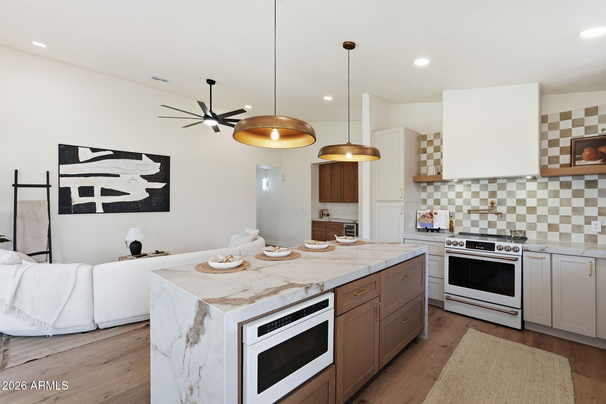 56TH STREET ACOMA - Residential
