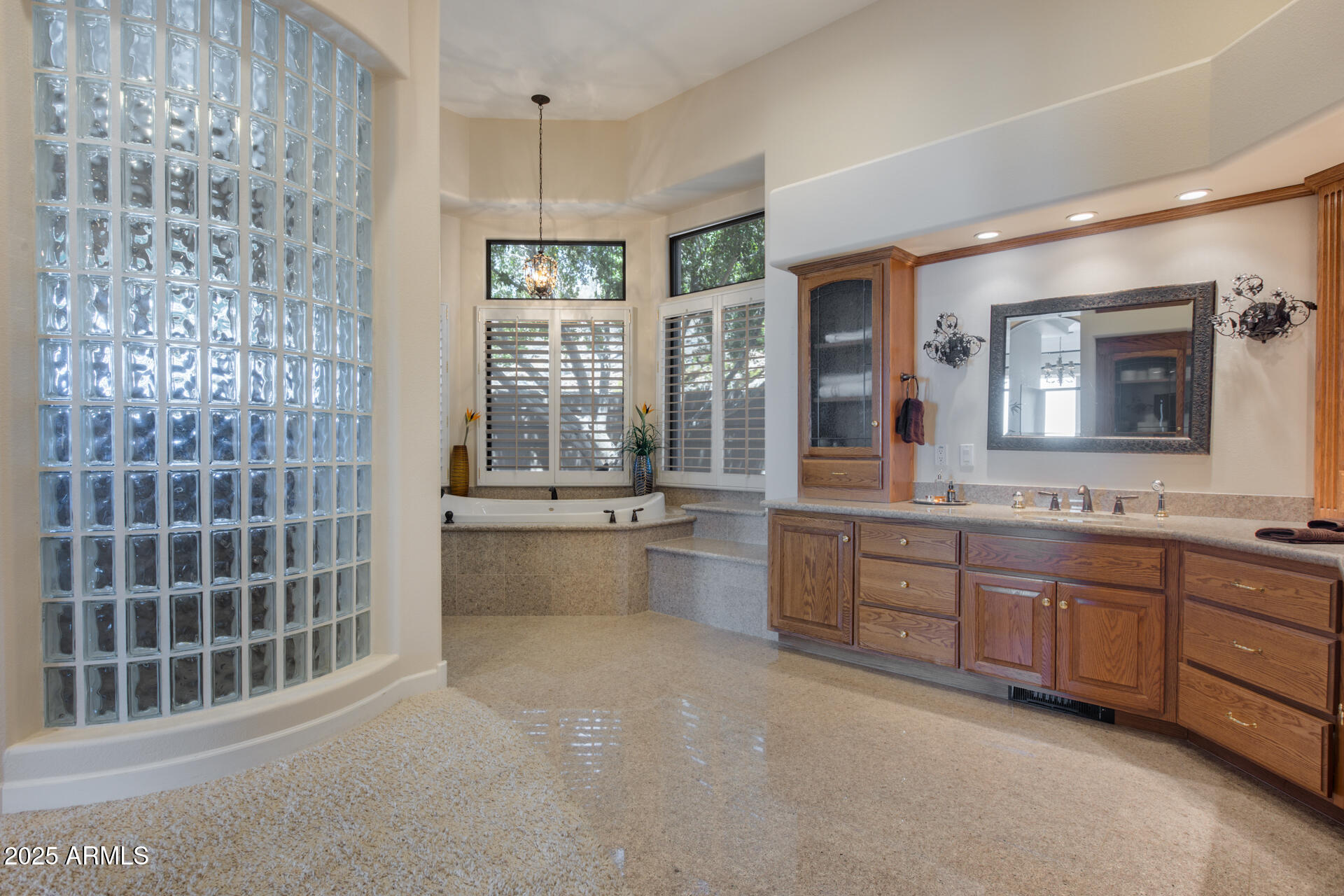 ARROWHEAD MANOR ESTATES - Residential