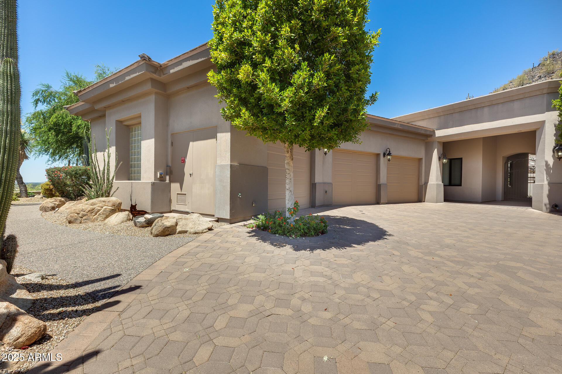 ARROWHEAD MANOR ESTATES - Residential