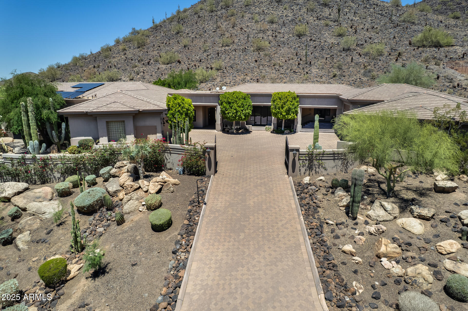 ARROWHEAD MANOR ESTATES - Residential
