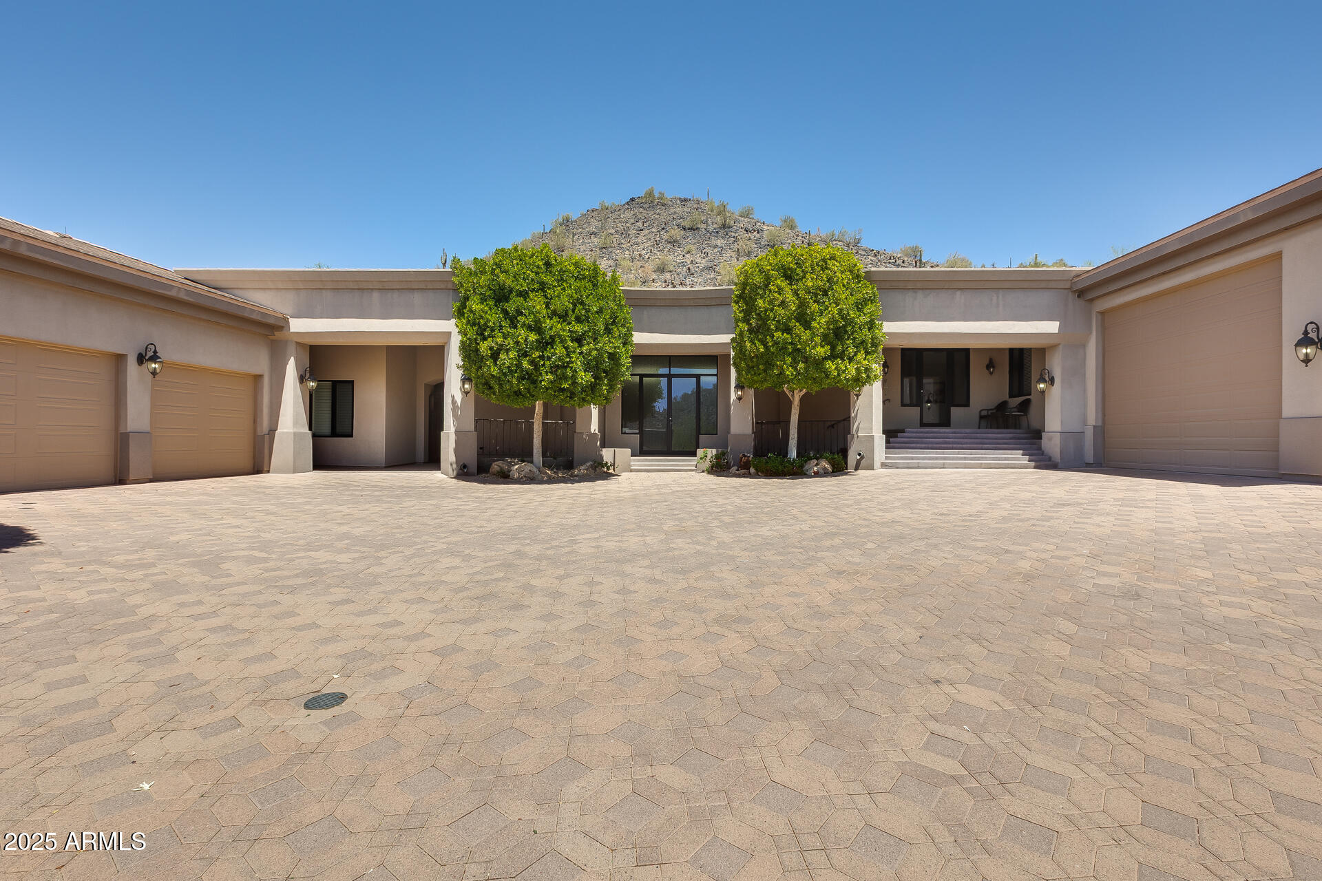 ARROWHEAD MANOR ESTATES - Residential
