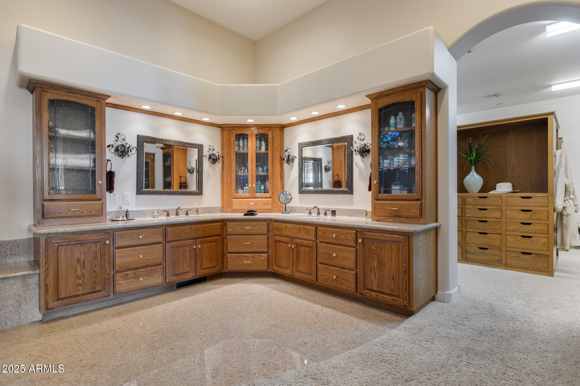 ARROWHEAD MANOR ESTATES - Residential