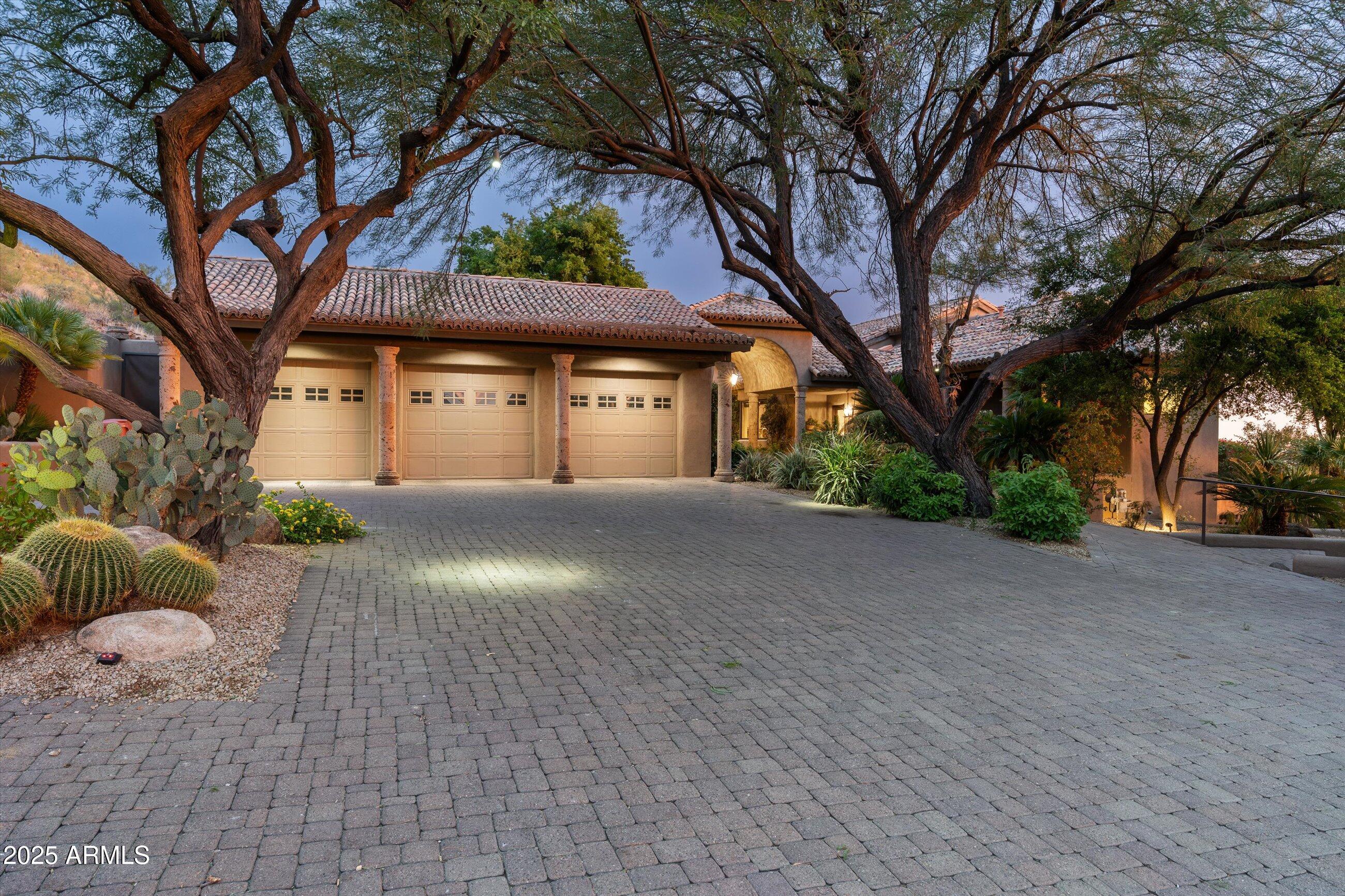 Carefree Ranch - Residential