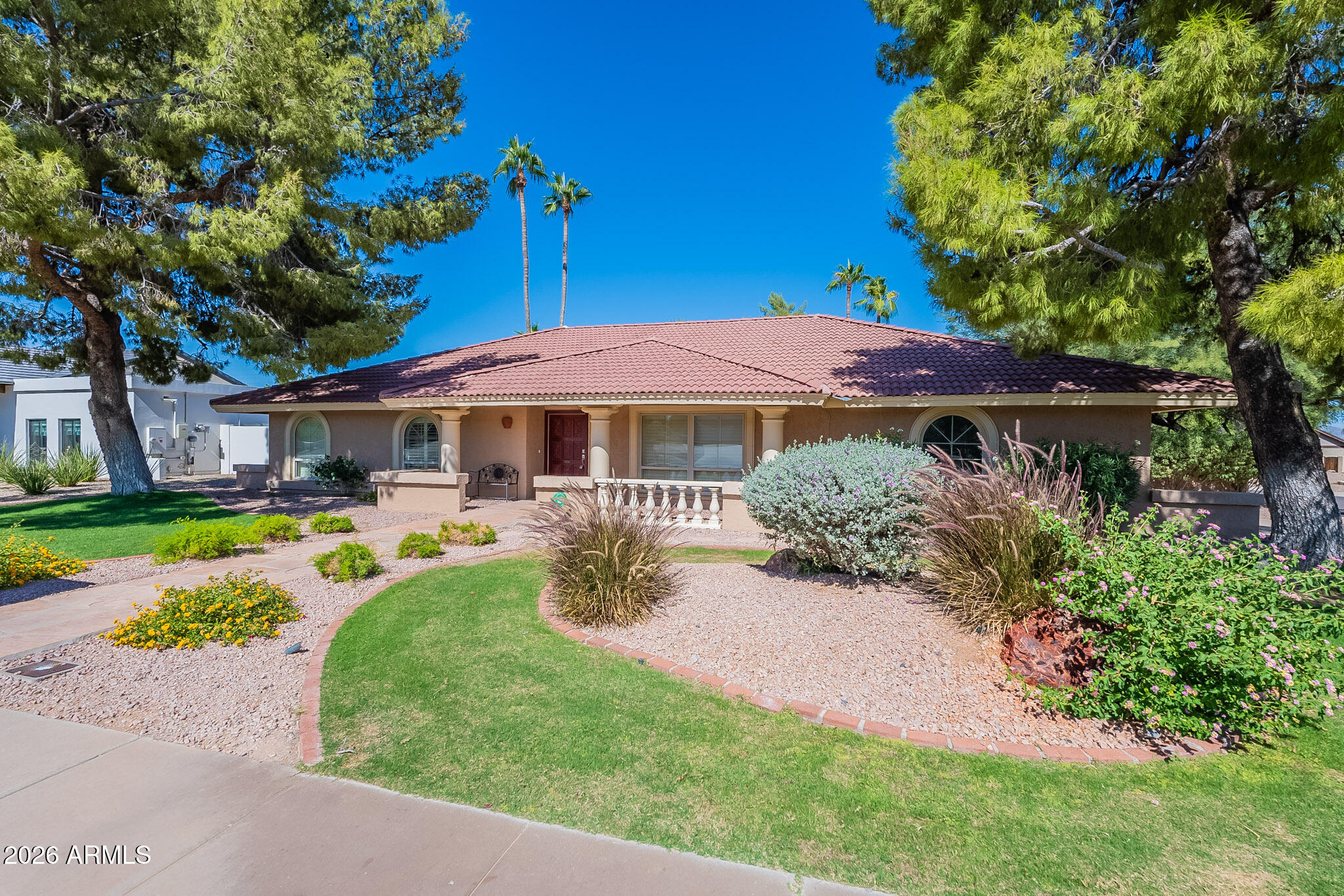 PARADISE VALLEY FOOTHILLS - Residential