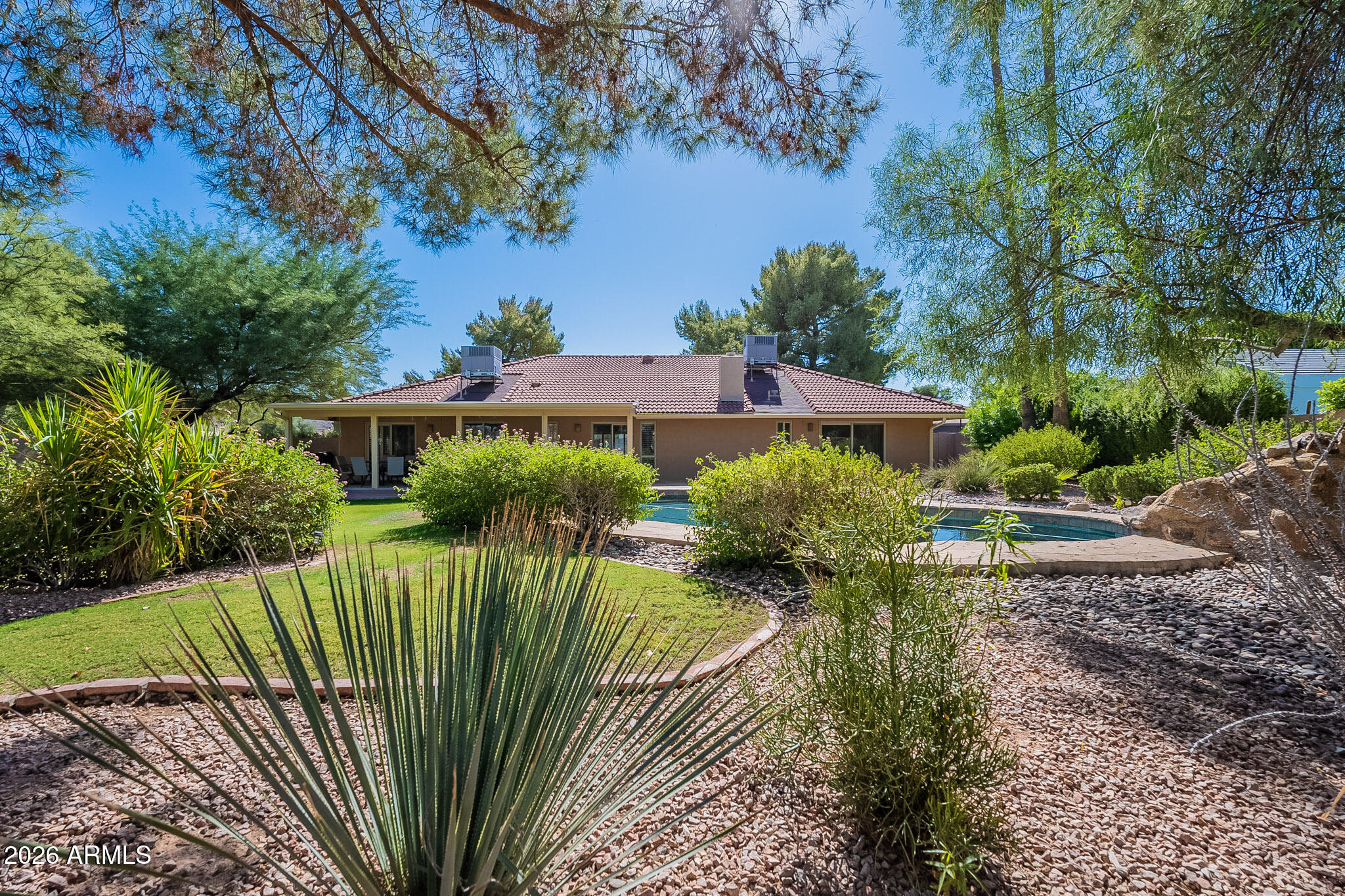 PARADISE VALLEY FOOTHILLS - Residential