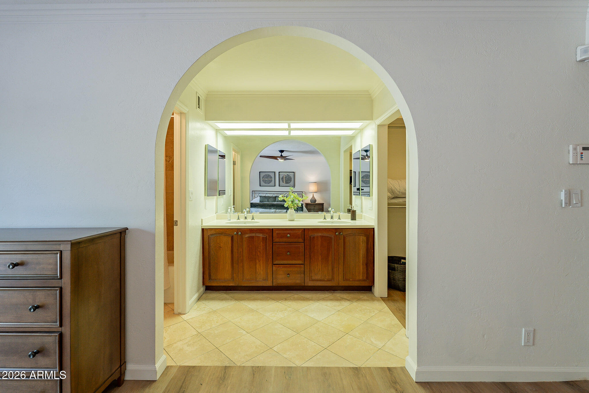 PARADISE VALLEY FOOTHILLS - Residential