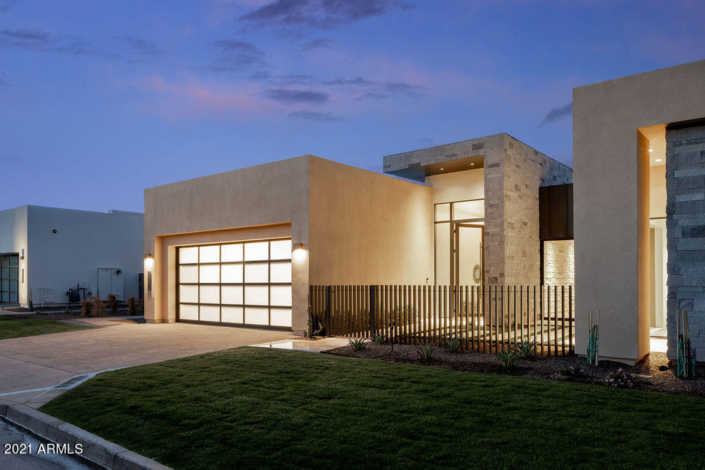 RITZ-CARLTON PARCEL B - Residential
