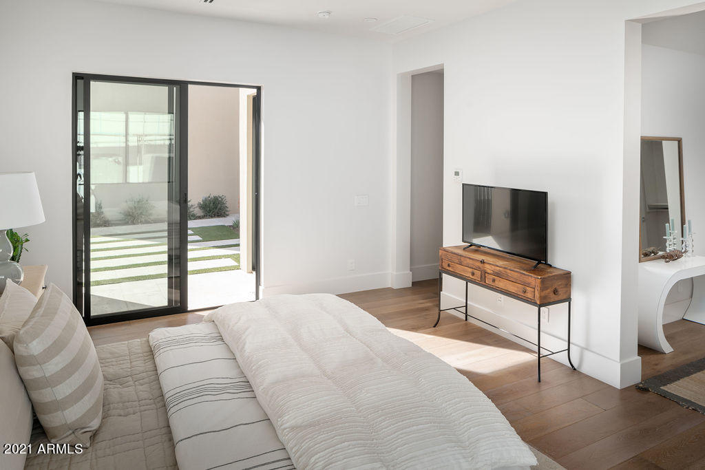 RITZ-CARLTON PARCEL B - Residential