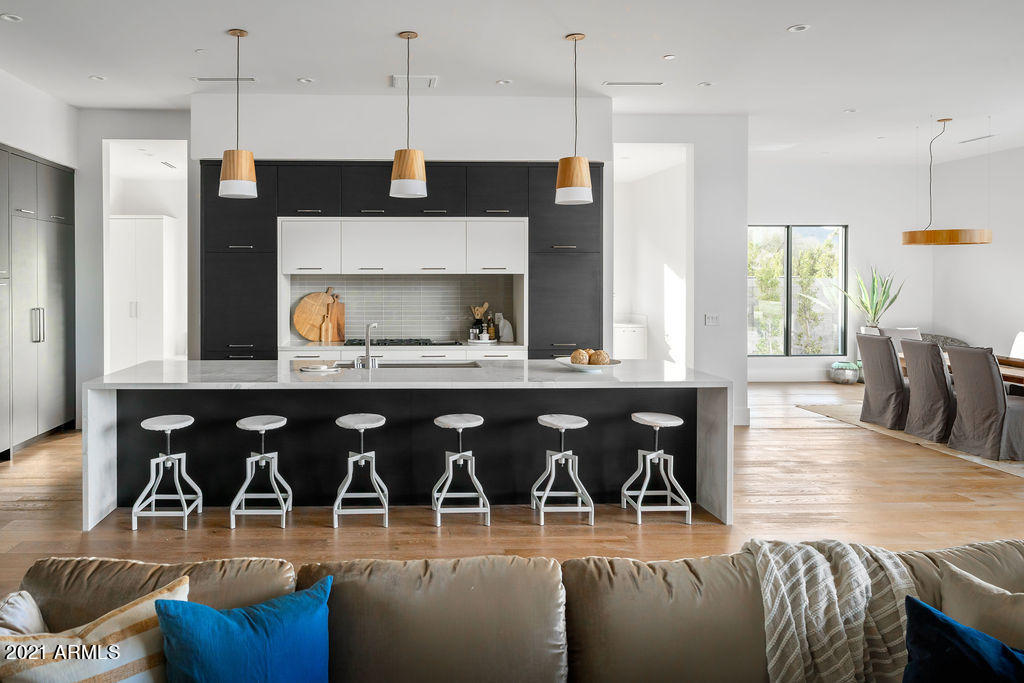 RITZ-CARLTON PARCEL B - Residential