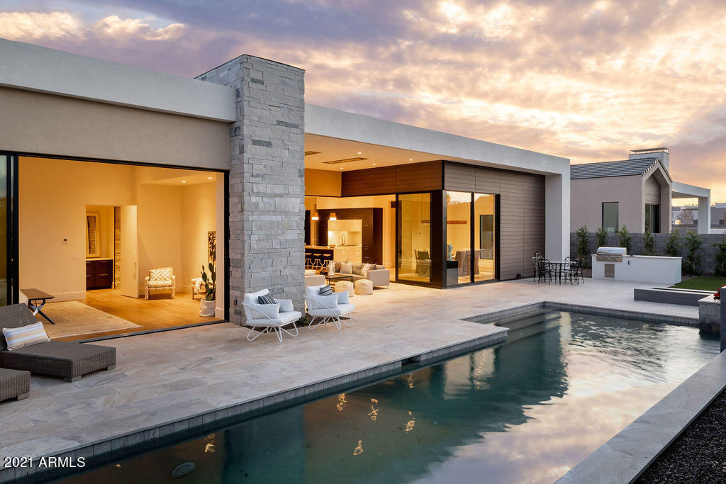 RITZ-CARLTON PARCEL B - Residential