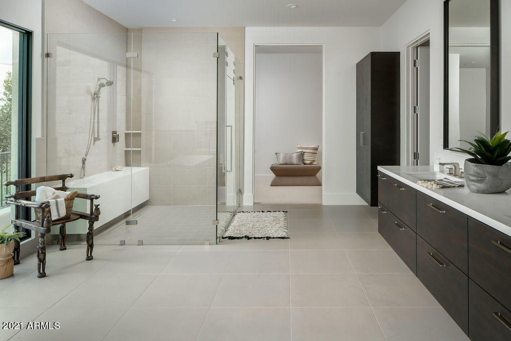 RITZ-CARLTON PARCEL B - Residential