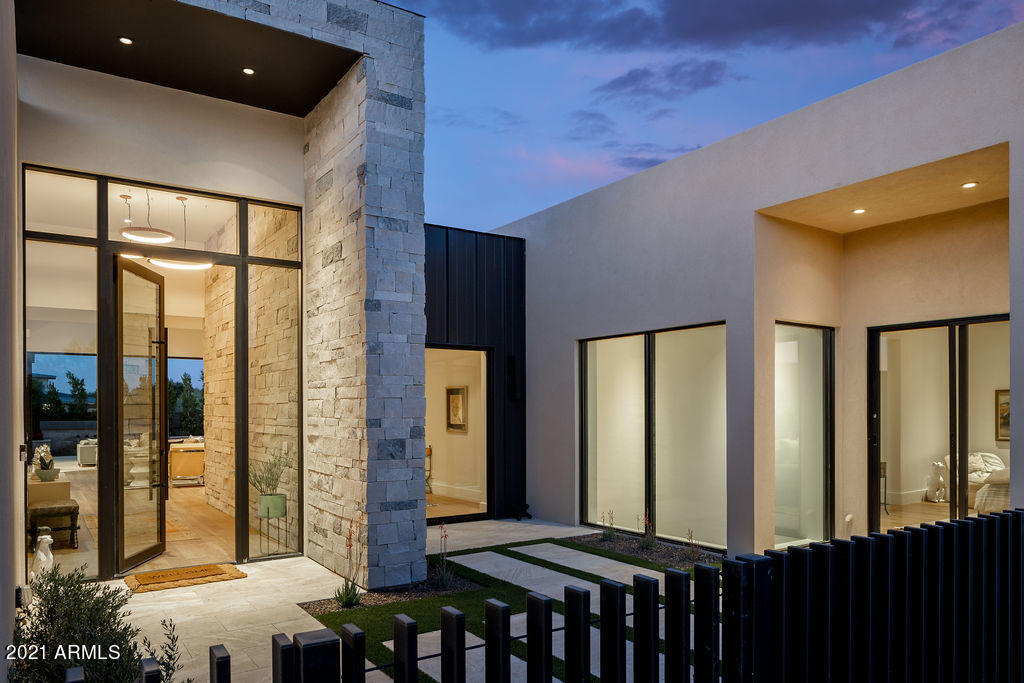 RITZ-CARLTON PARCEL B - Residential