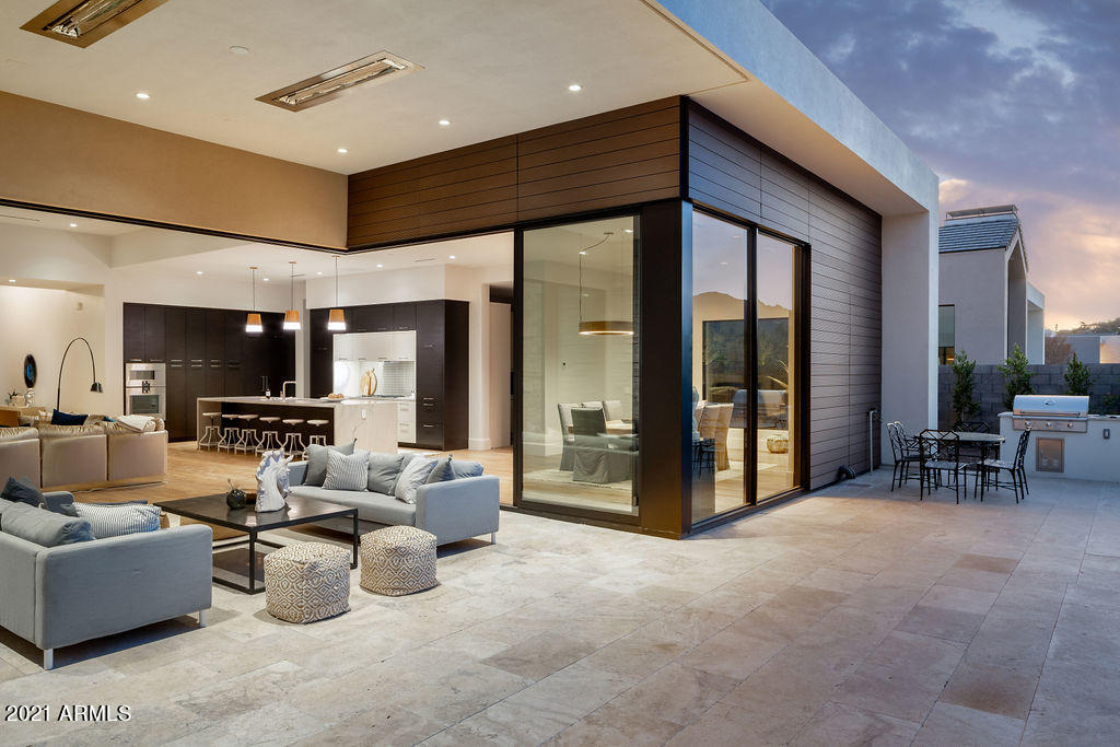 RITZ-CARLTON PARCEL B - Residential