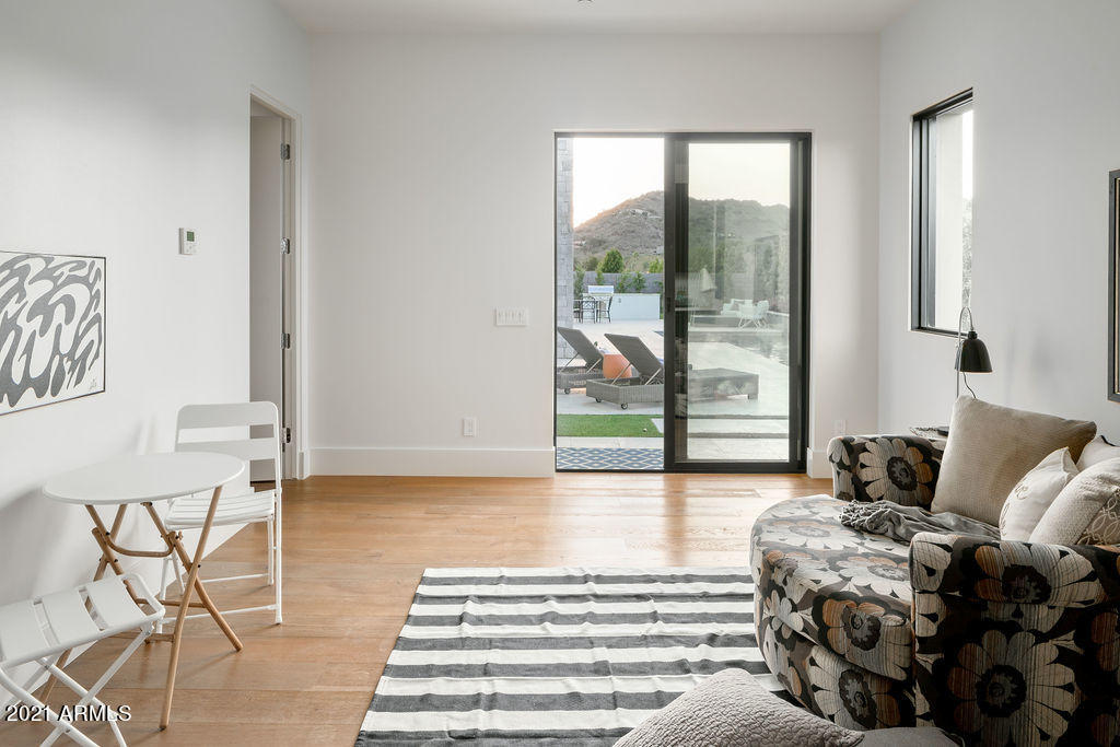 RITZ-CARLTON PARCEL B - Residential