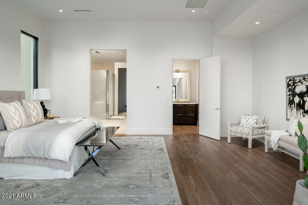 RITZ-CARLTON PARCEL B - Residential
