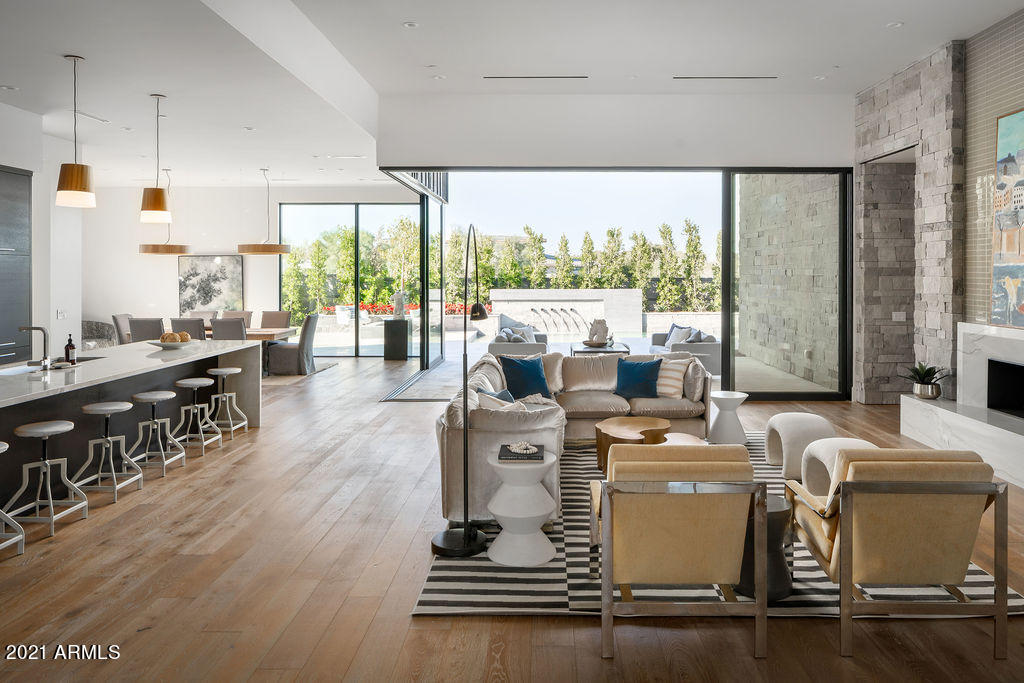RITZ-CARLTON PARCEL B - Residential