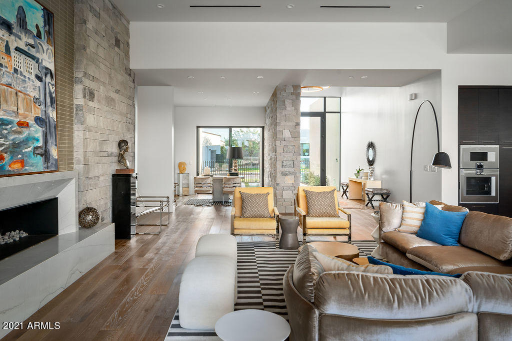 RITZ-CARLTON PARCEL B - Residential