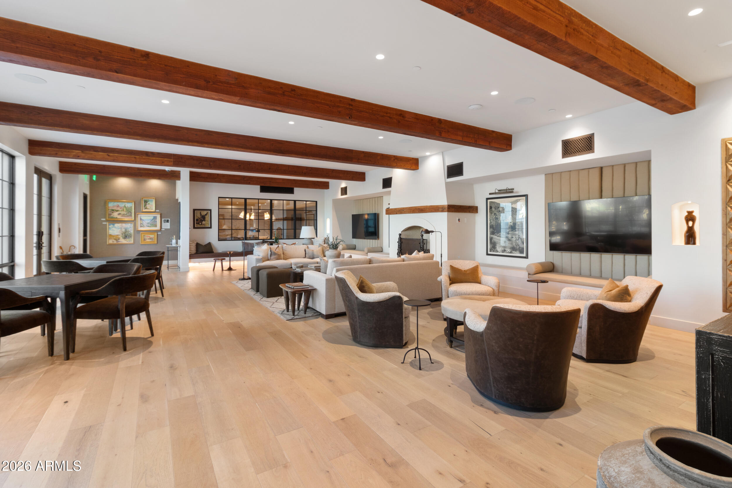 ASCENT AT THE PHOENICIAN CAMELBACK RESIDENCES COND - Residential