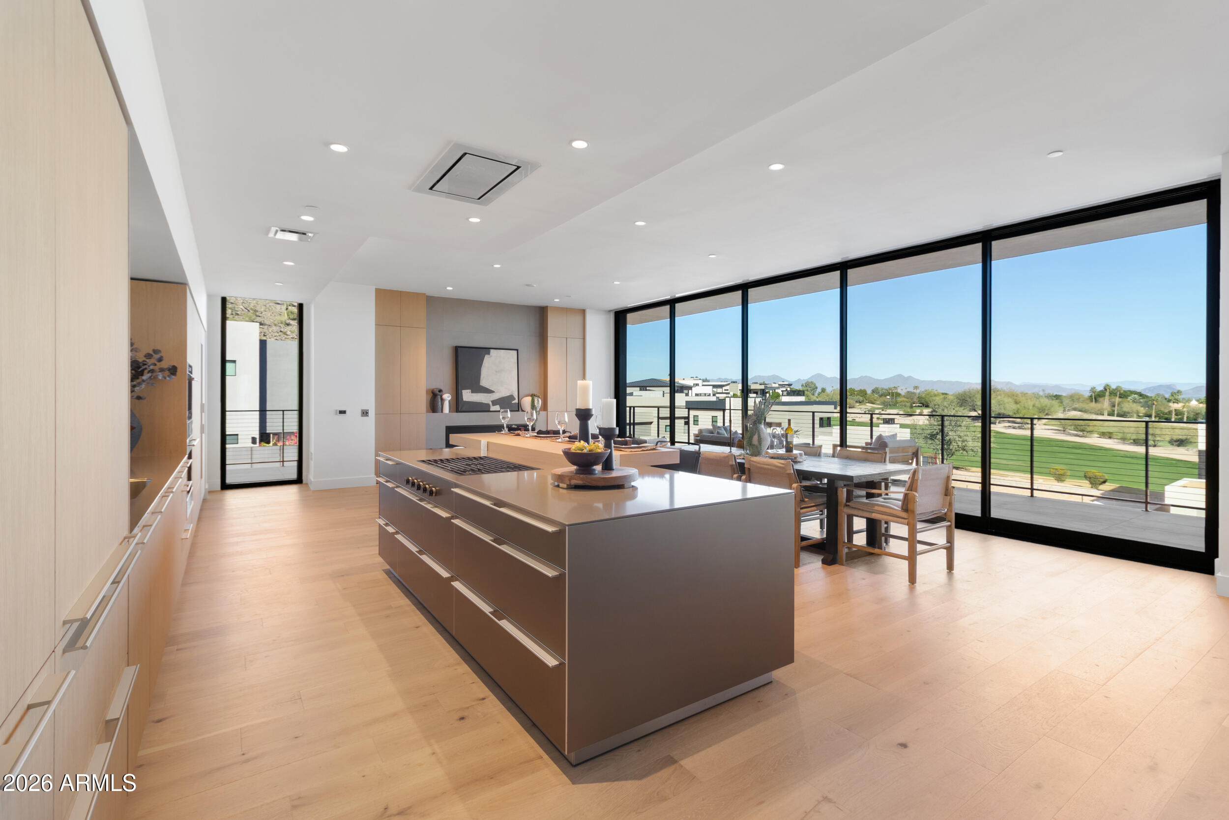 ASCENT AT THE PHOENICIAN CAMELBACK RESIDENCES COND - Residential