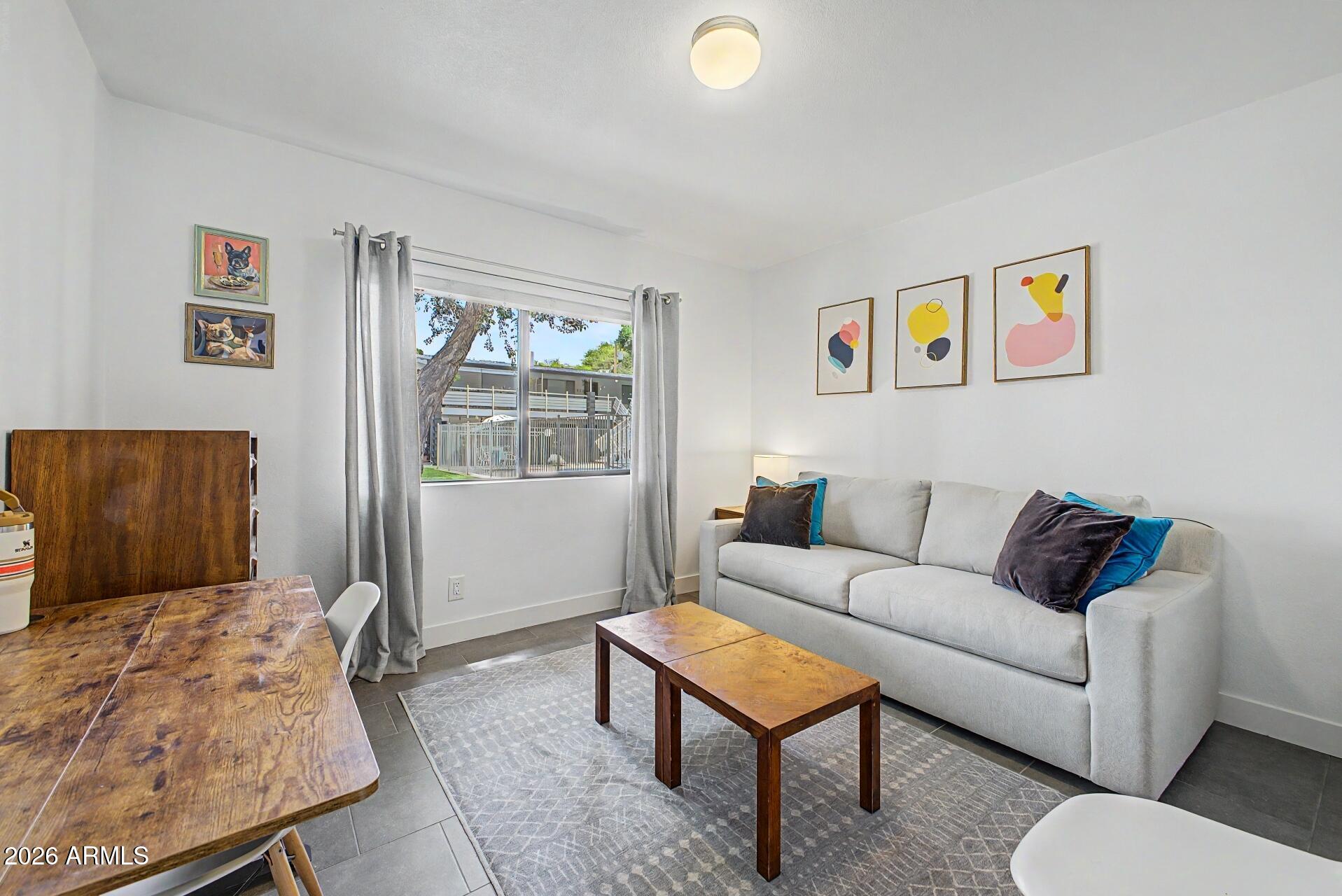 MONTEBELLO GARDENS - Residential