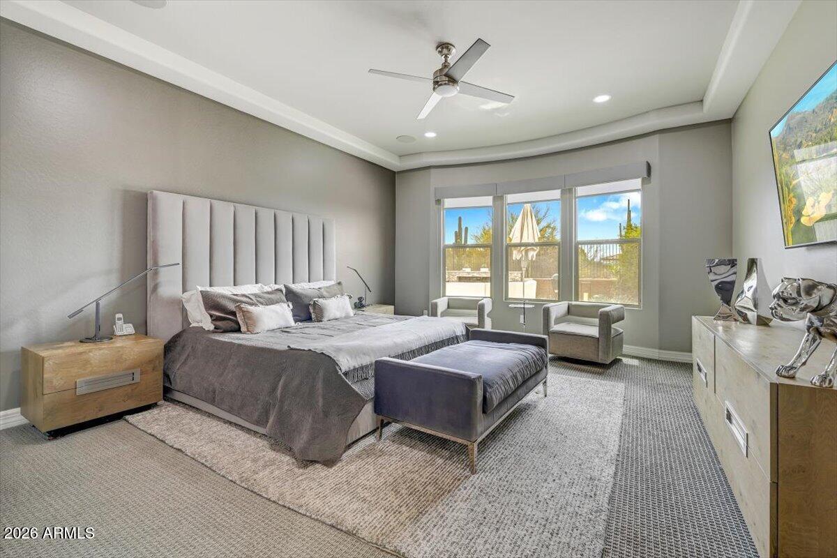 LONE MOUNTAIN - Residential