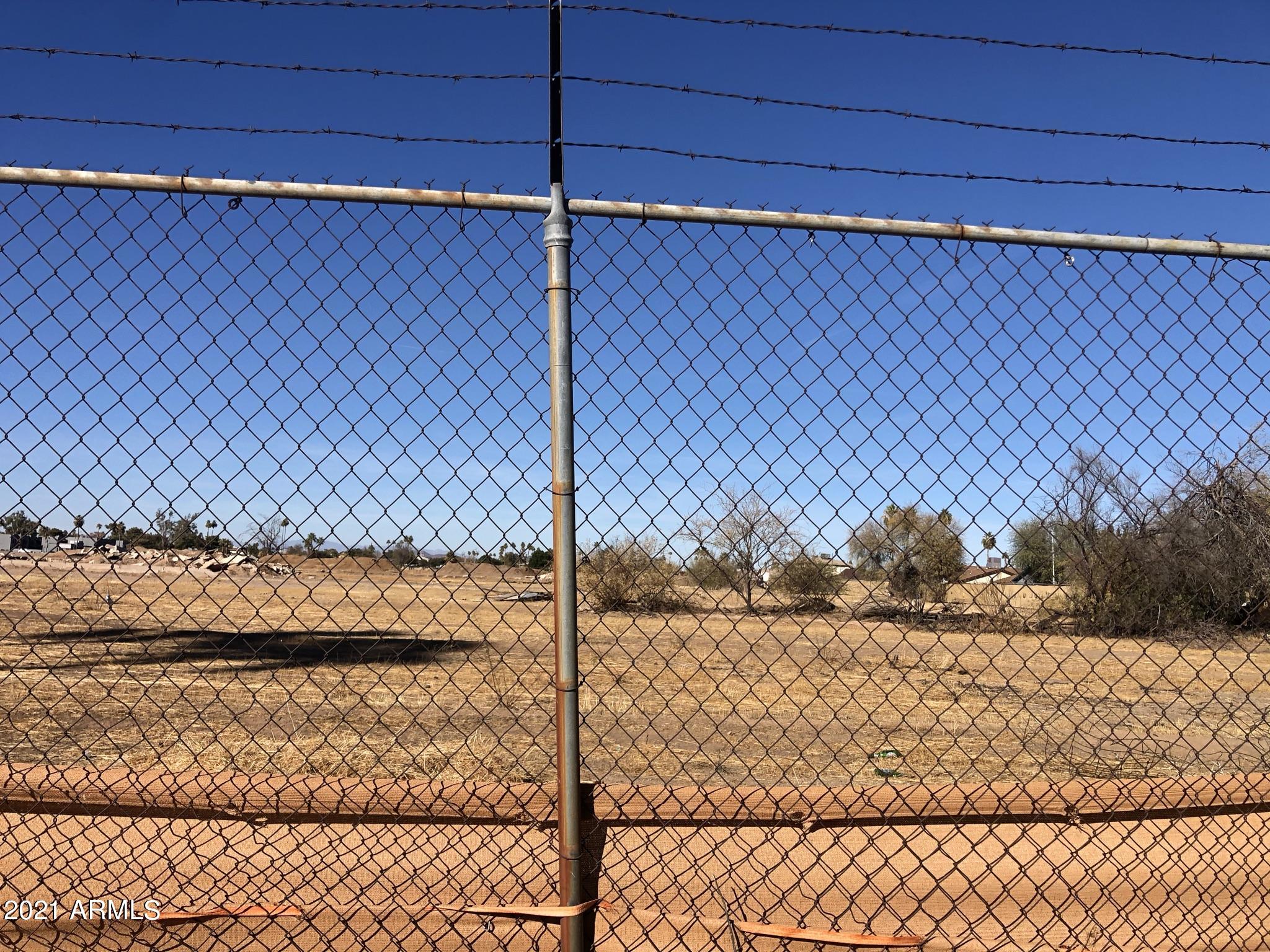 SARIVAL FARMS - Land
