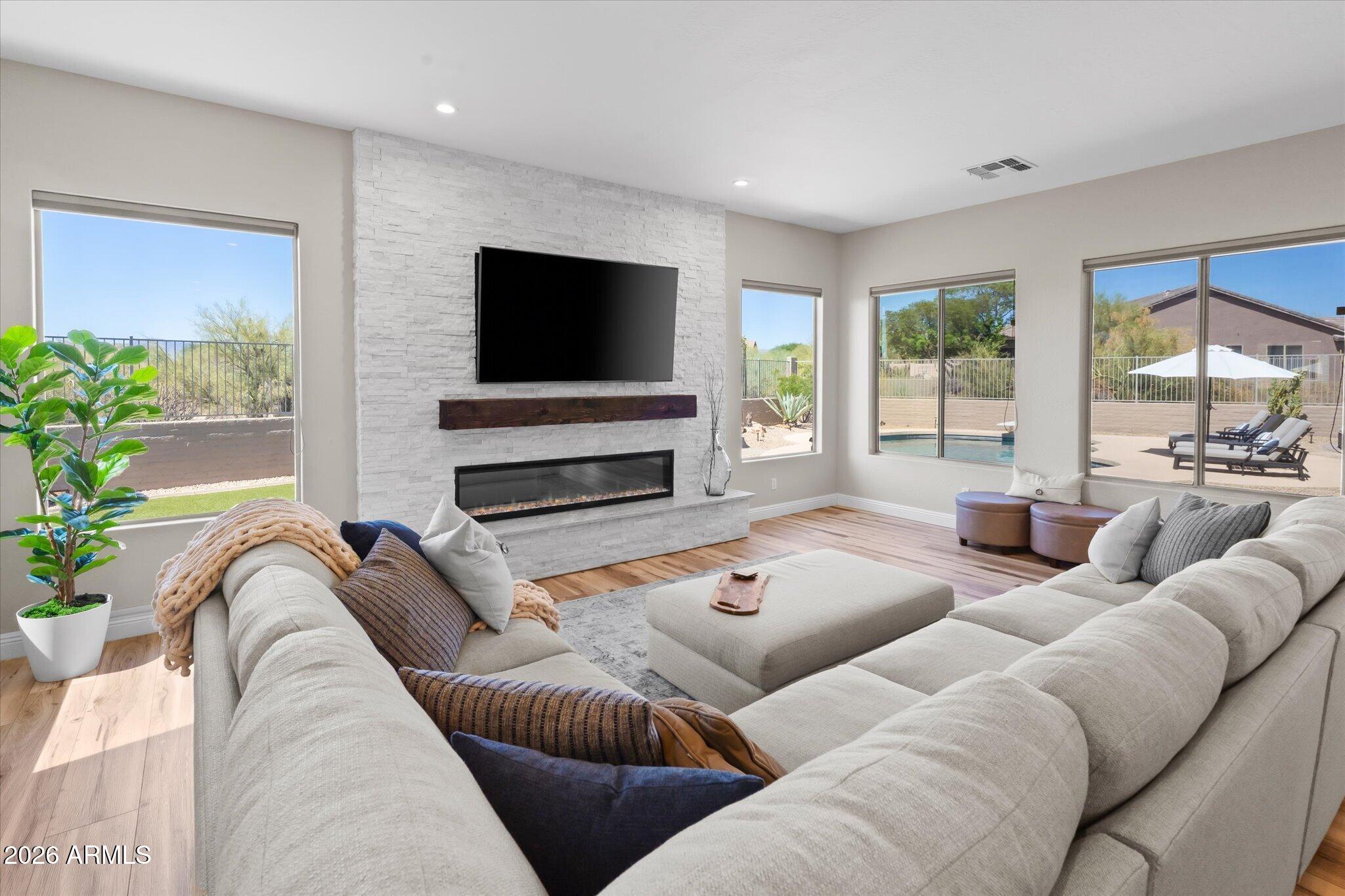 COLINA DEL NORTE - Residential