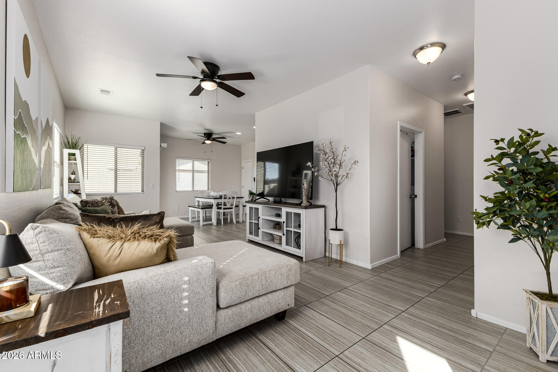 STAGECOACH TRAILS SUBDIVISION 2016029477 - Residential