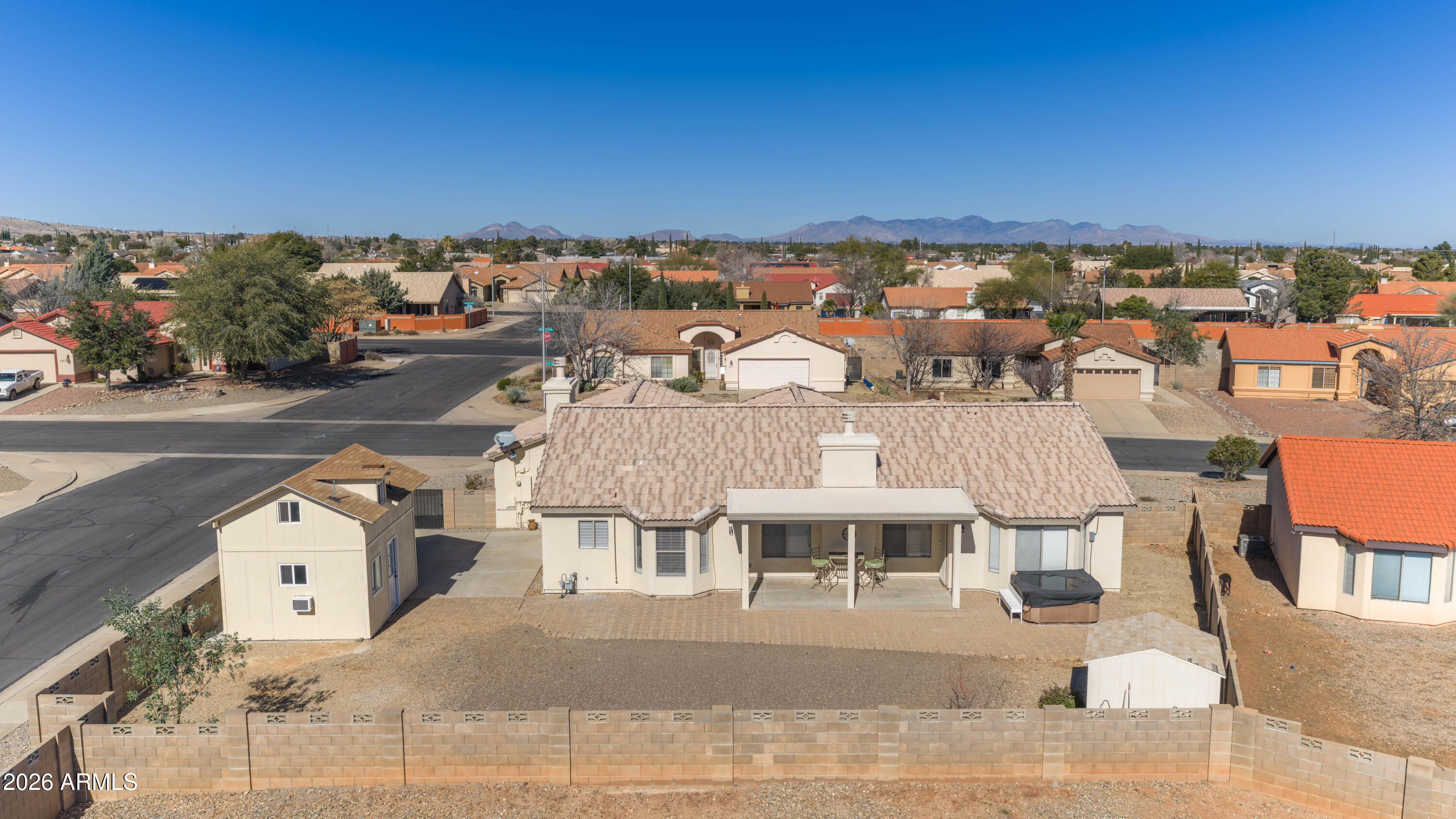 CANYON DE FLORES PHASE 1A - Residential Lease