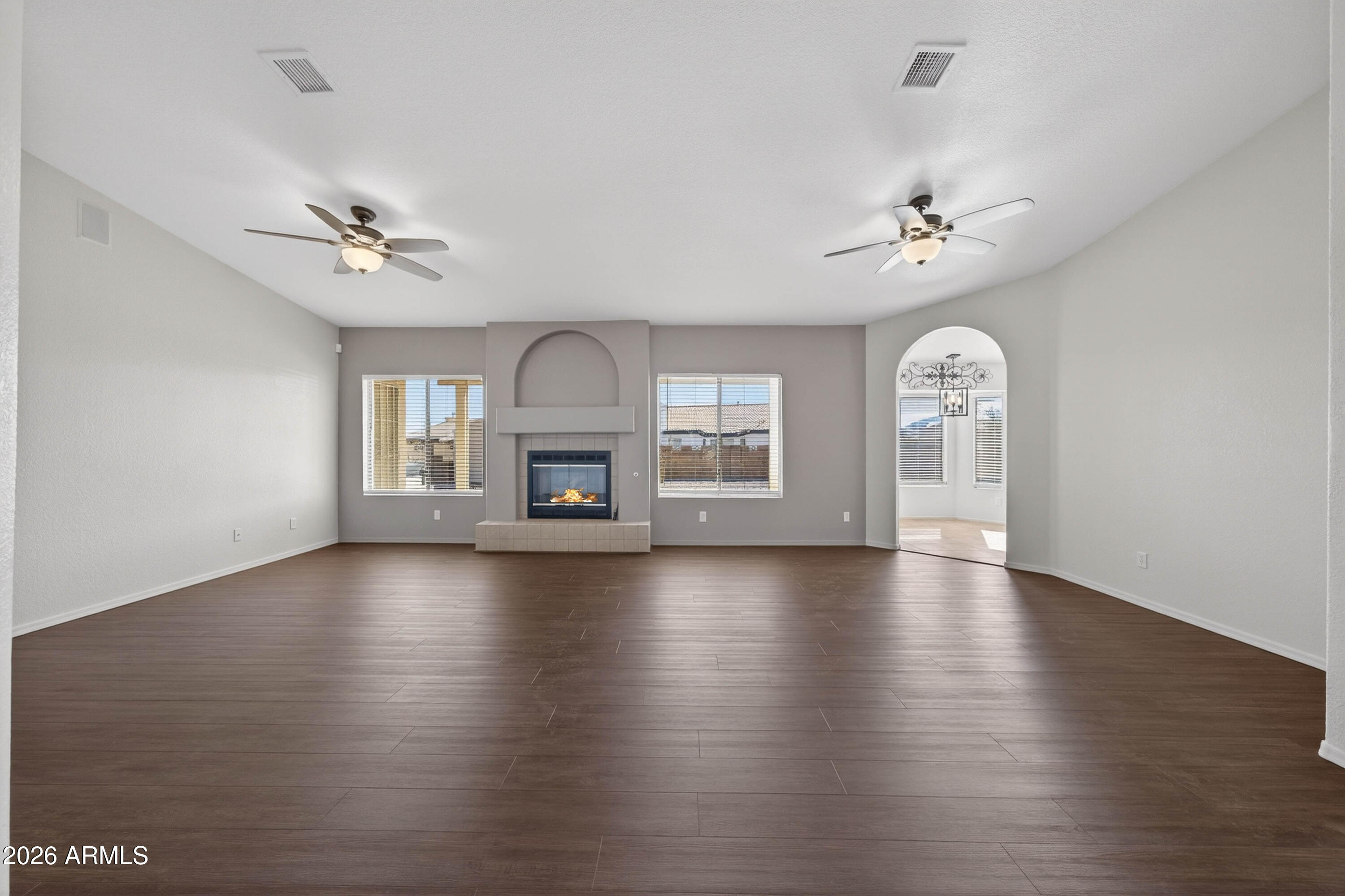 CANYON DE FLORES PHASE 1A - Residential Lease