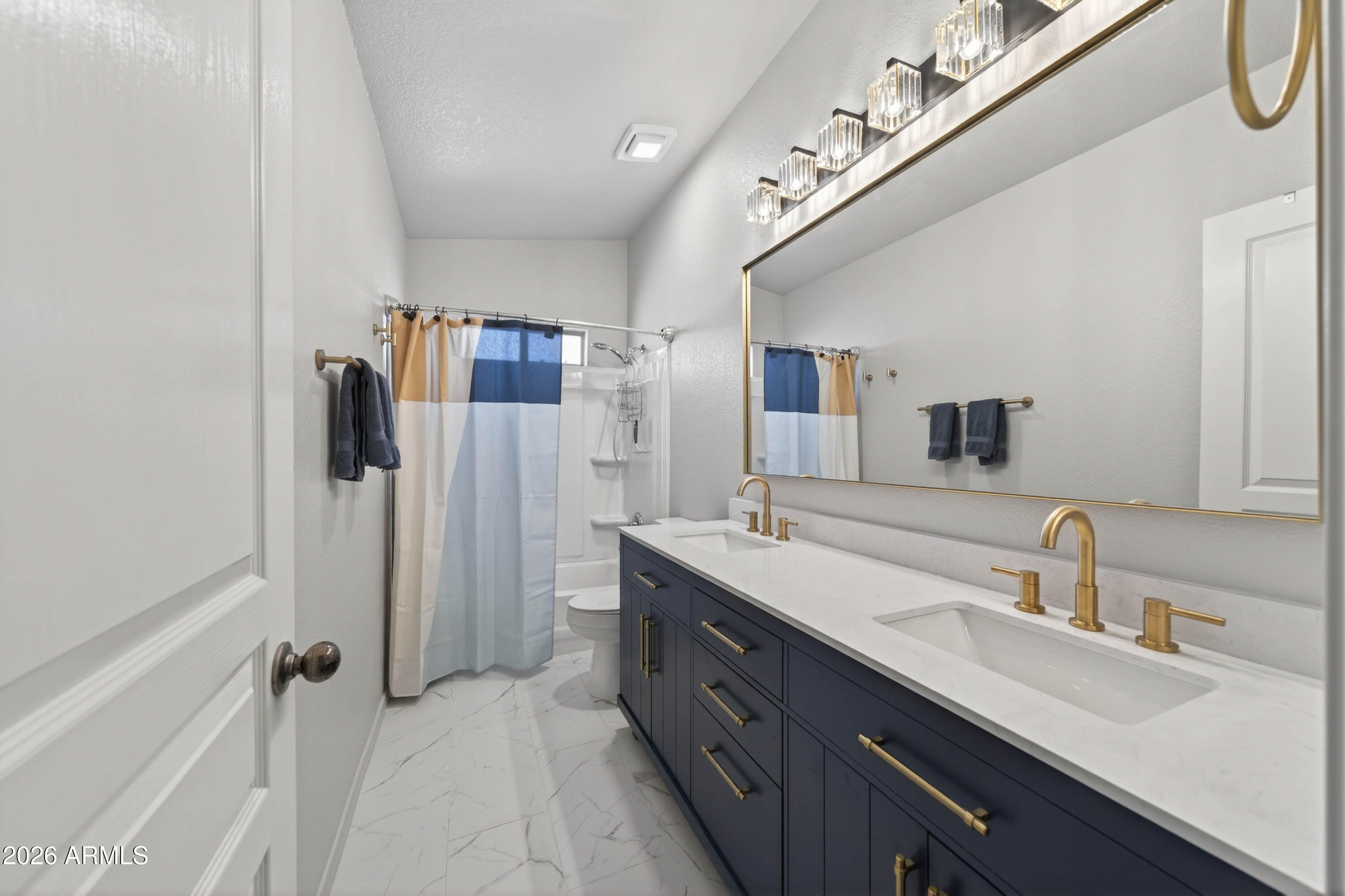 CANYON DE FLORES PHASE 1A - Residential Lease