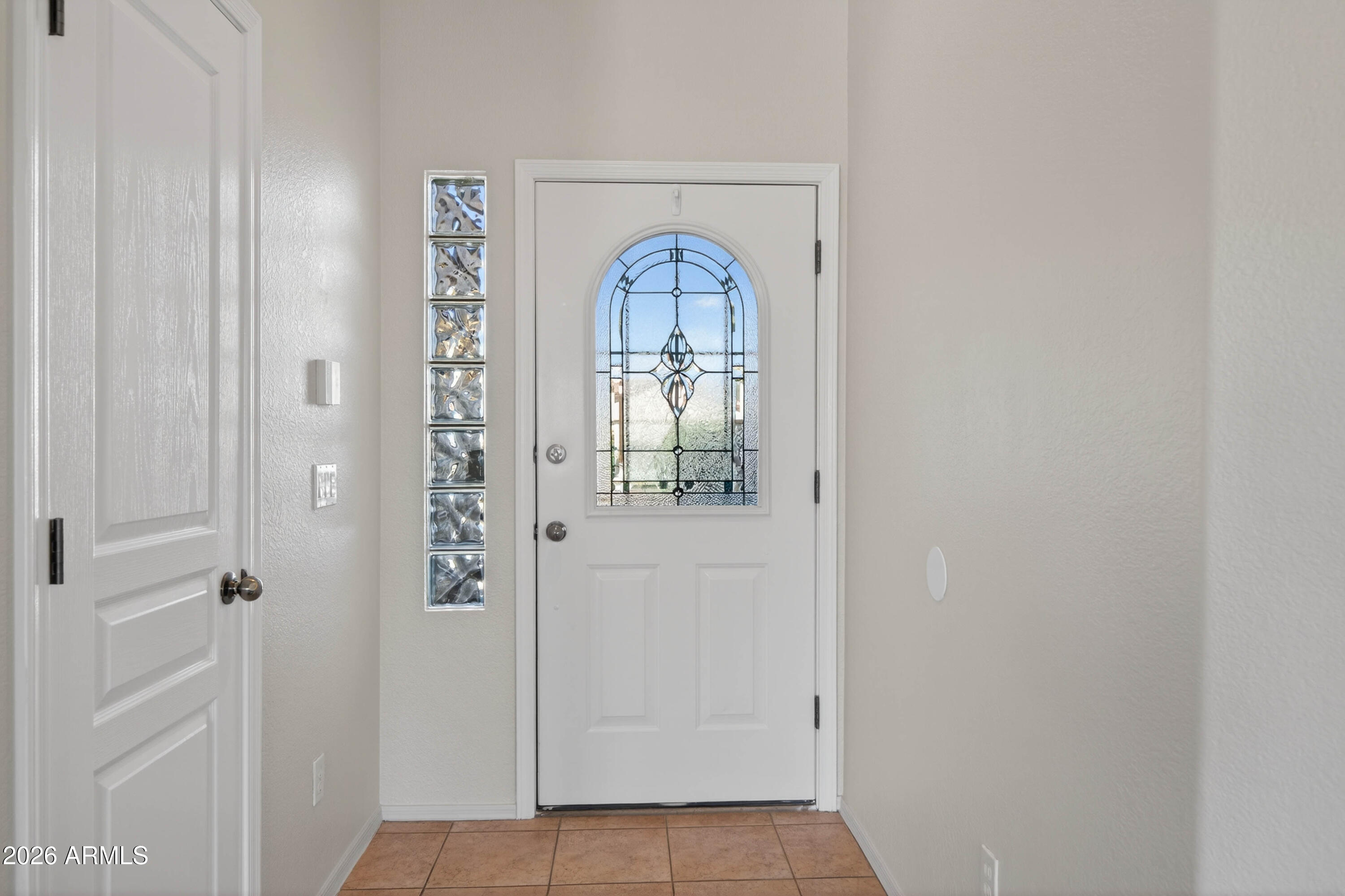 CANYON DE FLORES PHASE 1A - Residential Lease