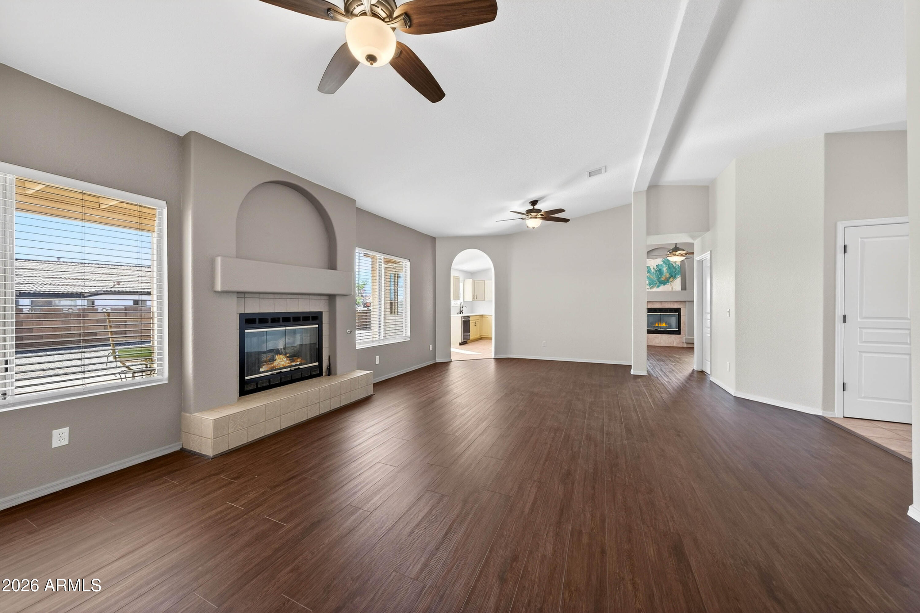 CANYON DE FLORES PHASE 1A - Residential Lease