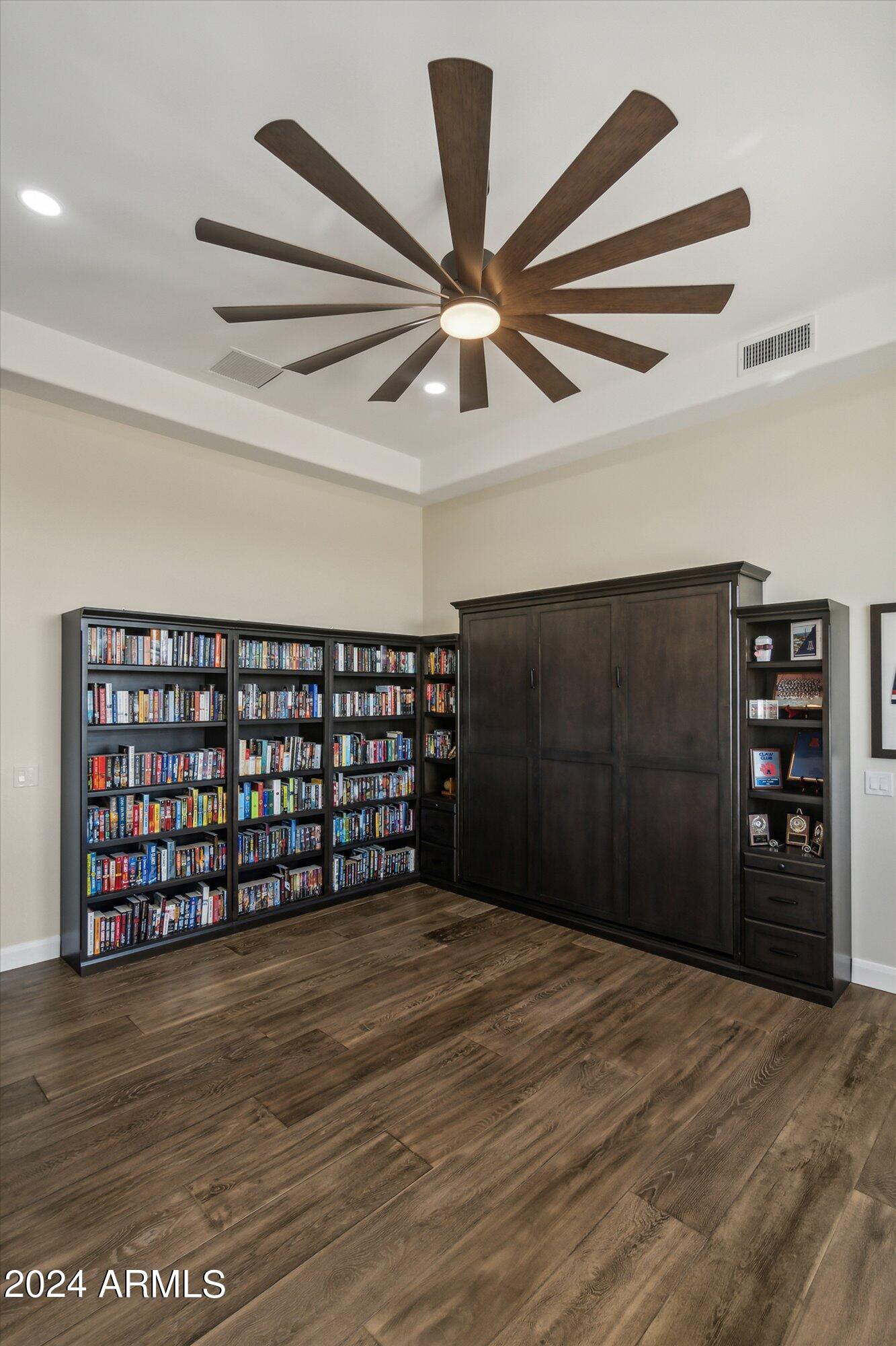 CRESTVIEW AT FOUNTAIN HILLS - Residential