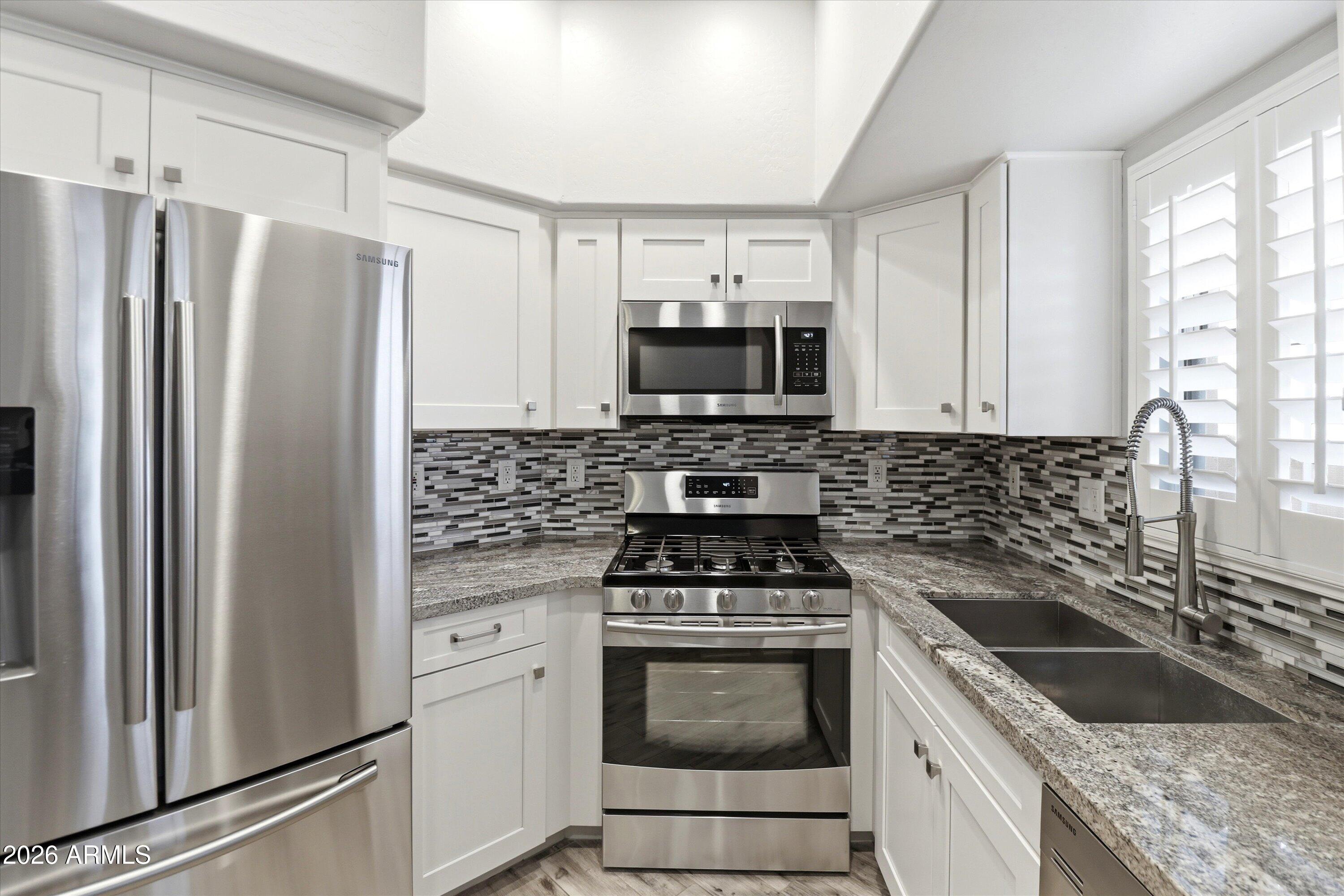 TUSCANY COURTS CONDOMINIUM REPLAT - Residential