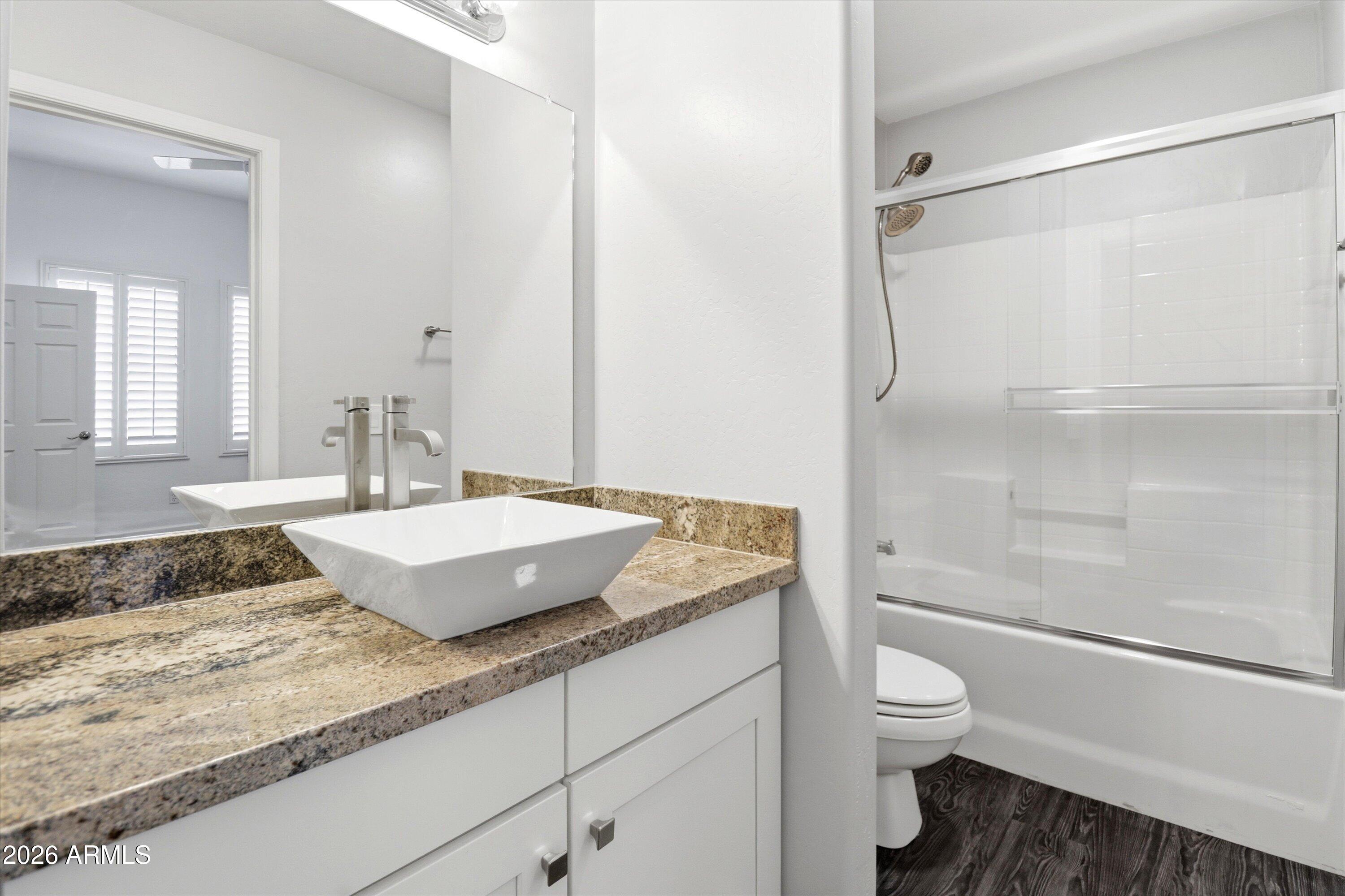 TUSCANY COURTS CONDOMINIUM REPLAT - Residential