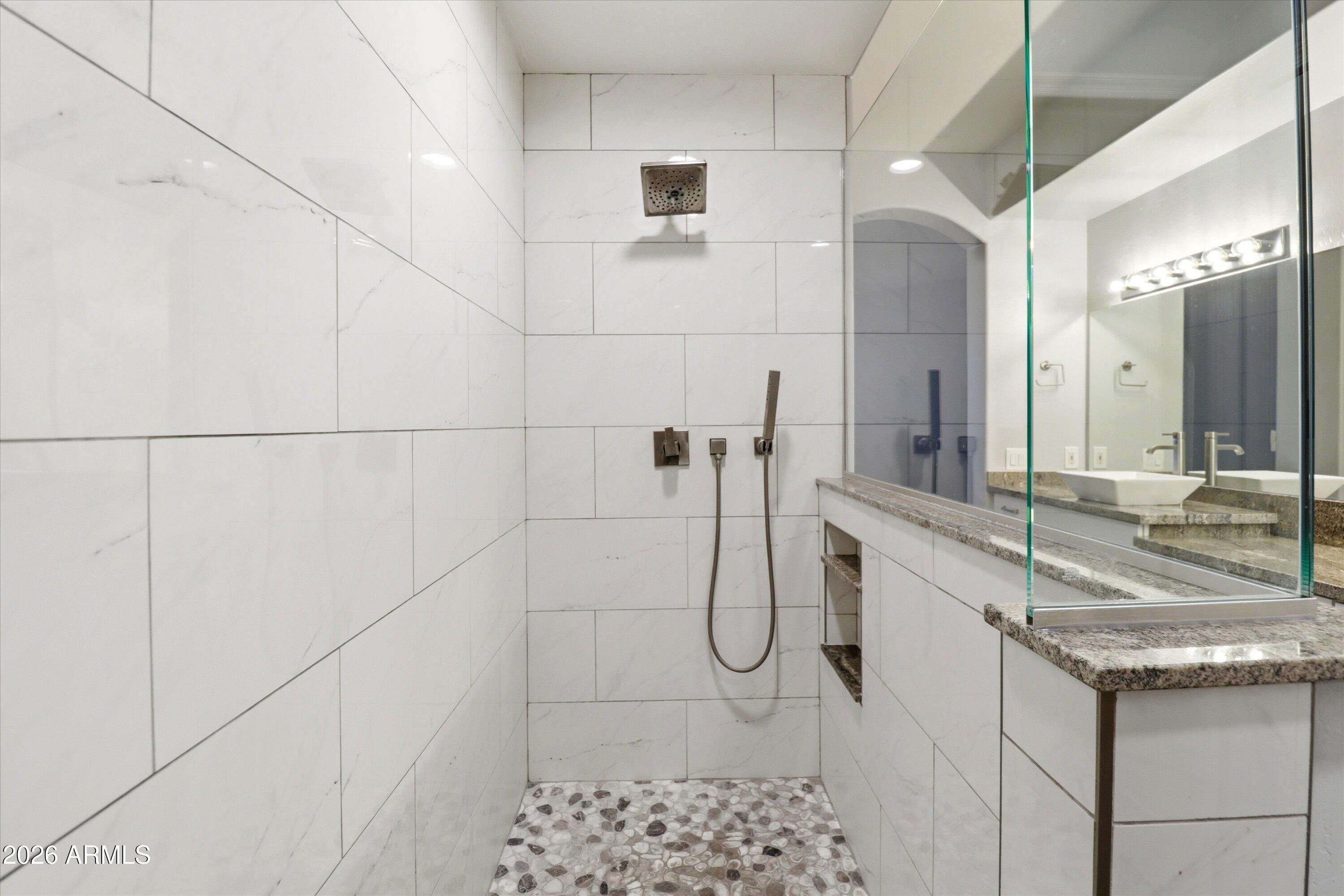 TUSCANY COURTS CONDOMINIUM REPLAT - Residential