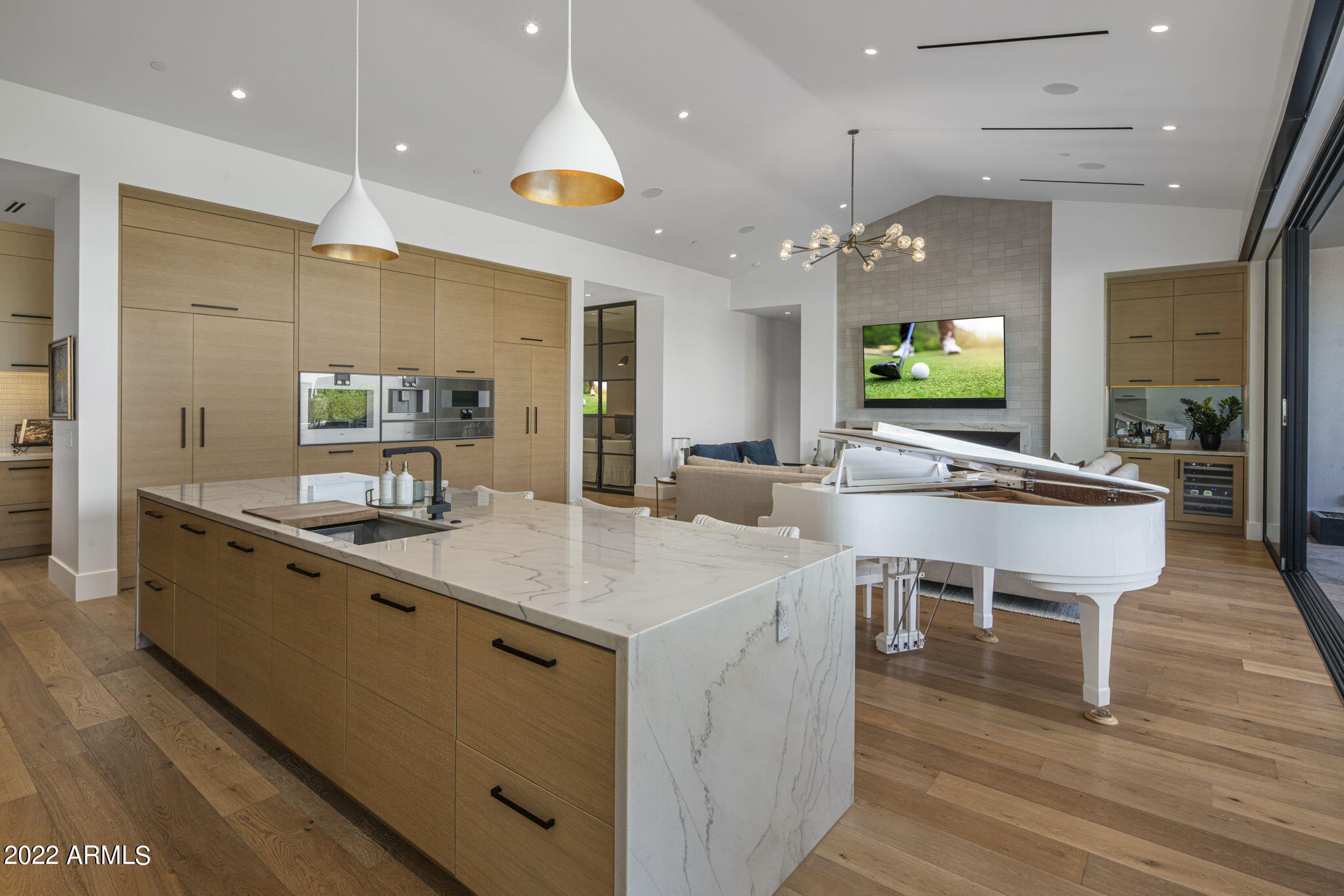 RITZ-CARLTON PARCEL B - Residential