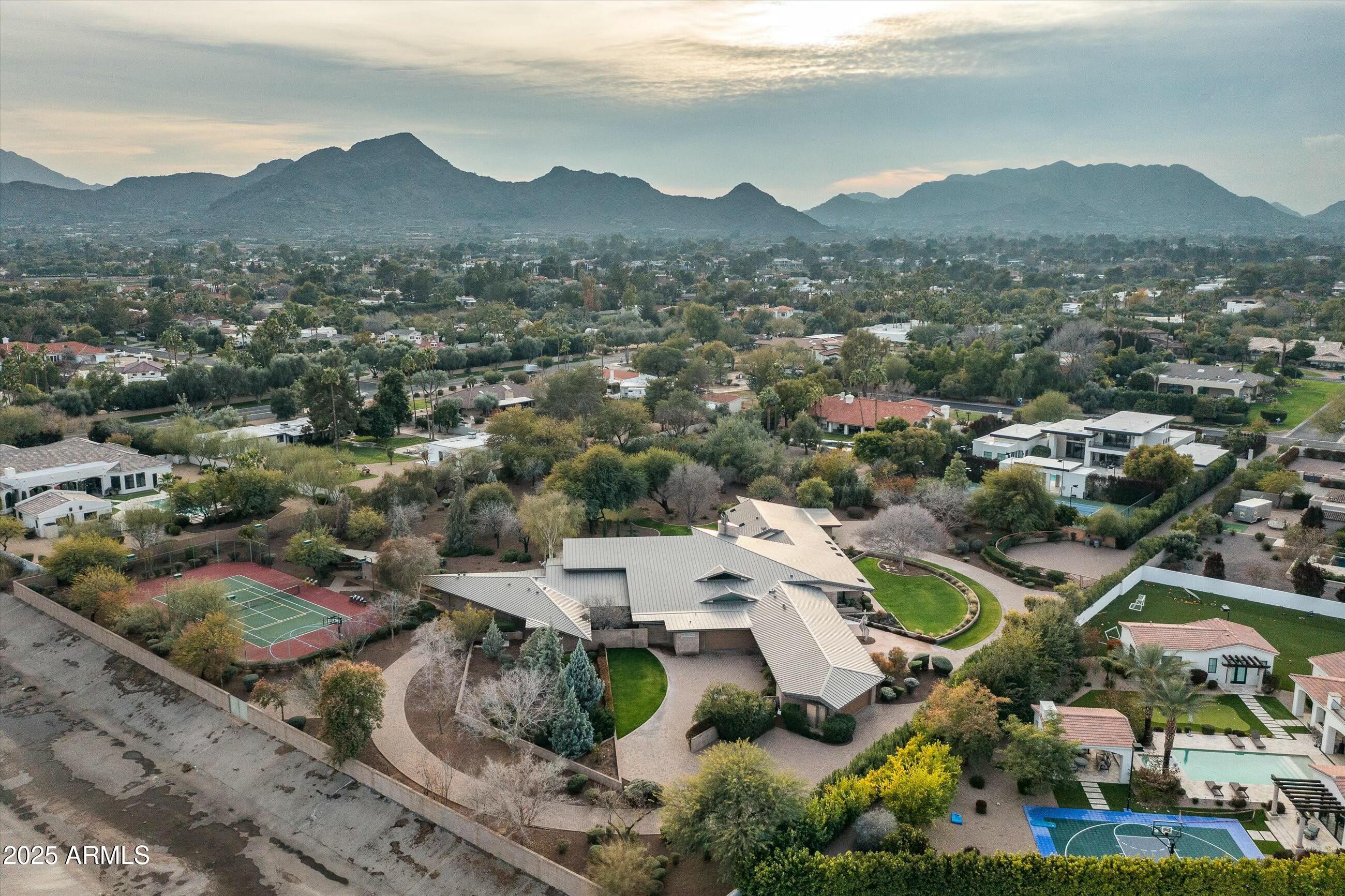 CASA DENNIS 1 - Residential