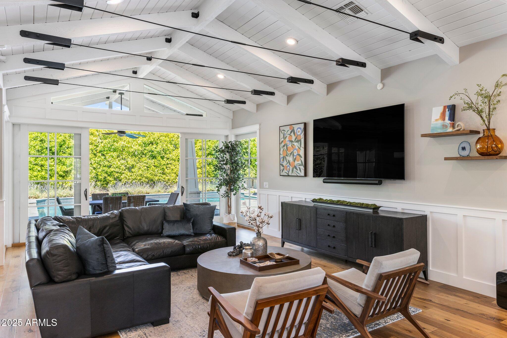 PICKWICK ACRES - Residential